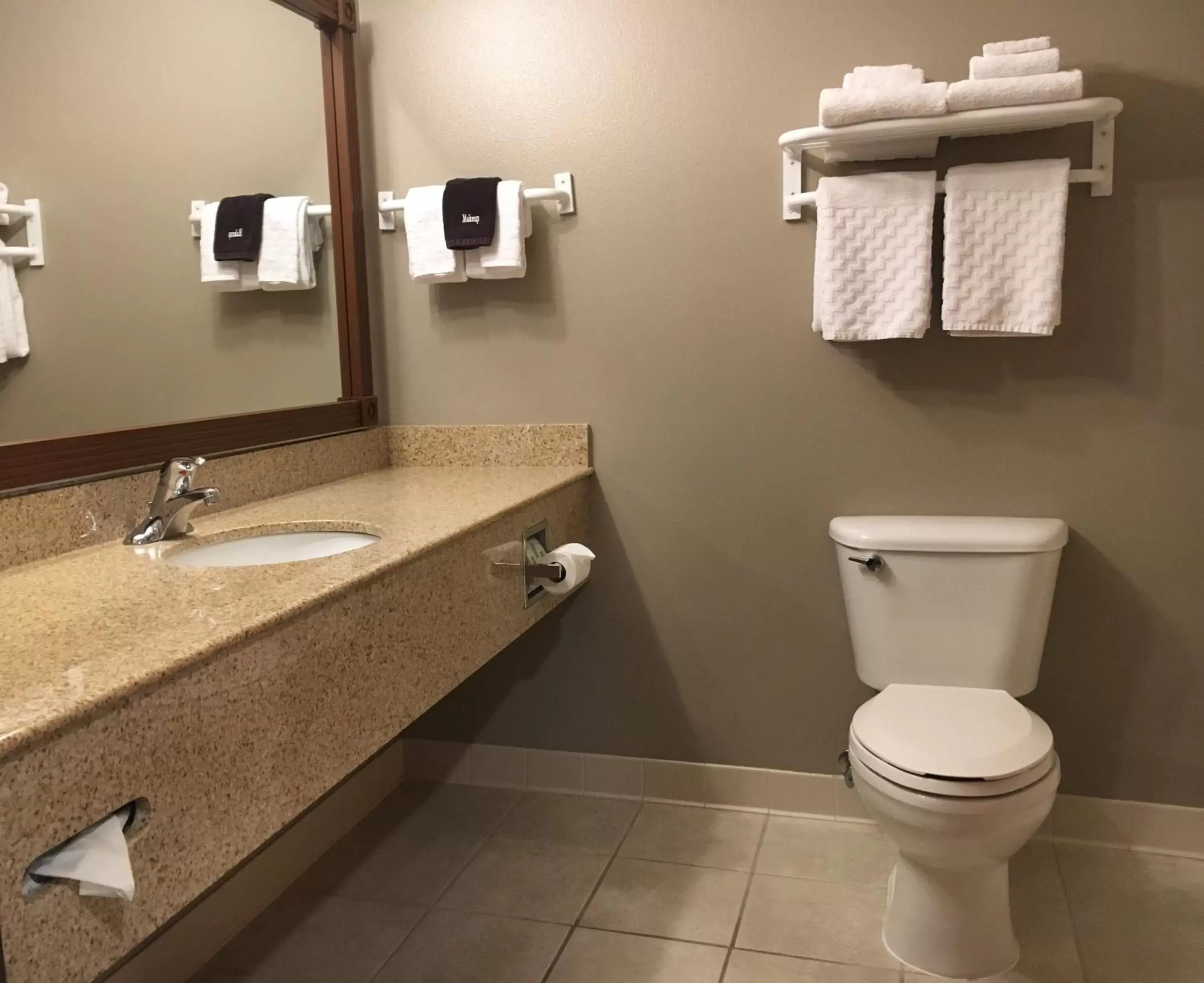 Toilet, Bathroom in Best Western Wheatland Inn