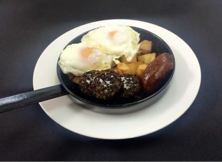 Food and drinks in Hotel Restaurante El Valles 4 ESTRELLAS