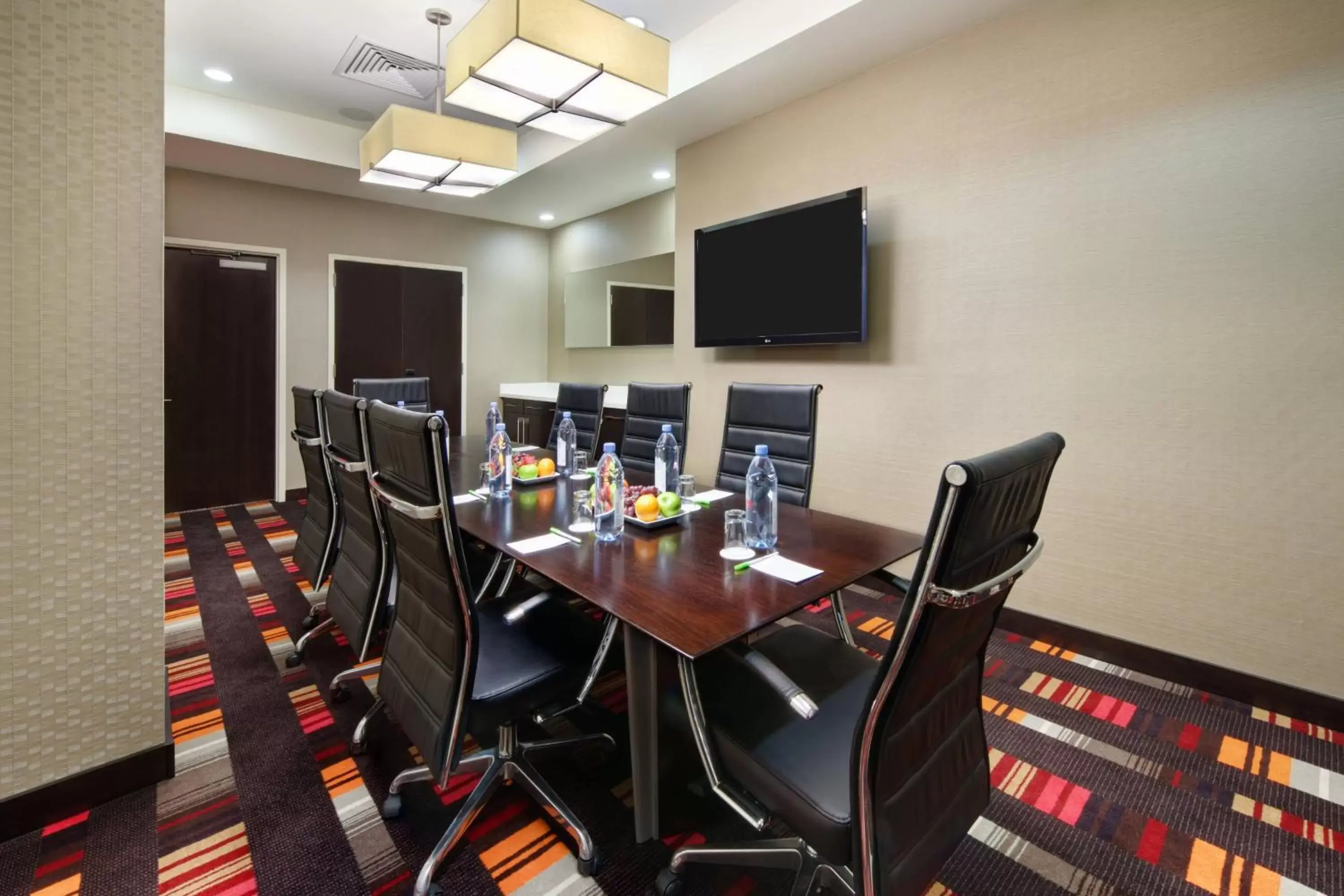 Meeting/conference room in Courtyard by Marriott Times Square West