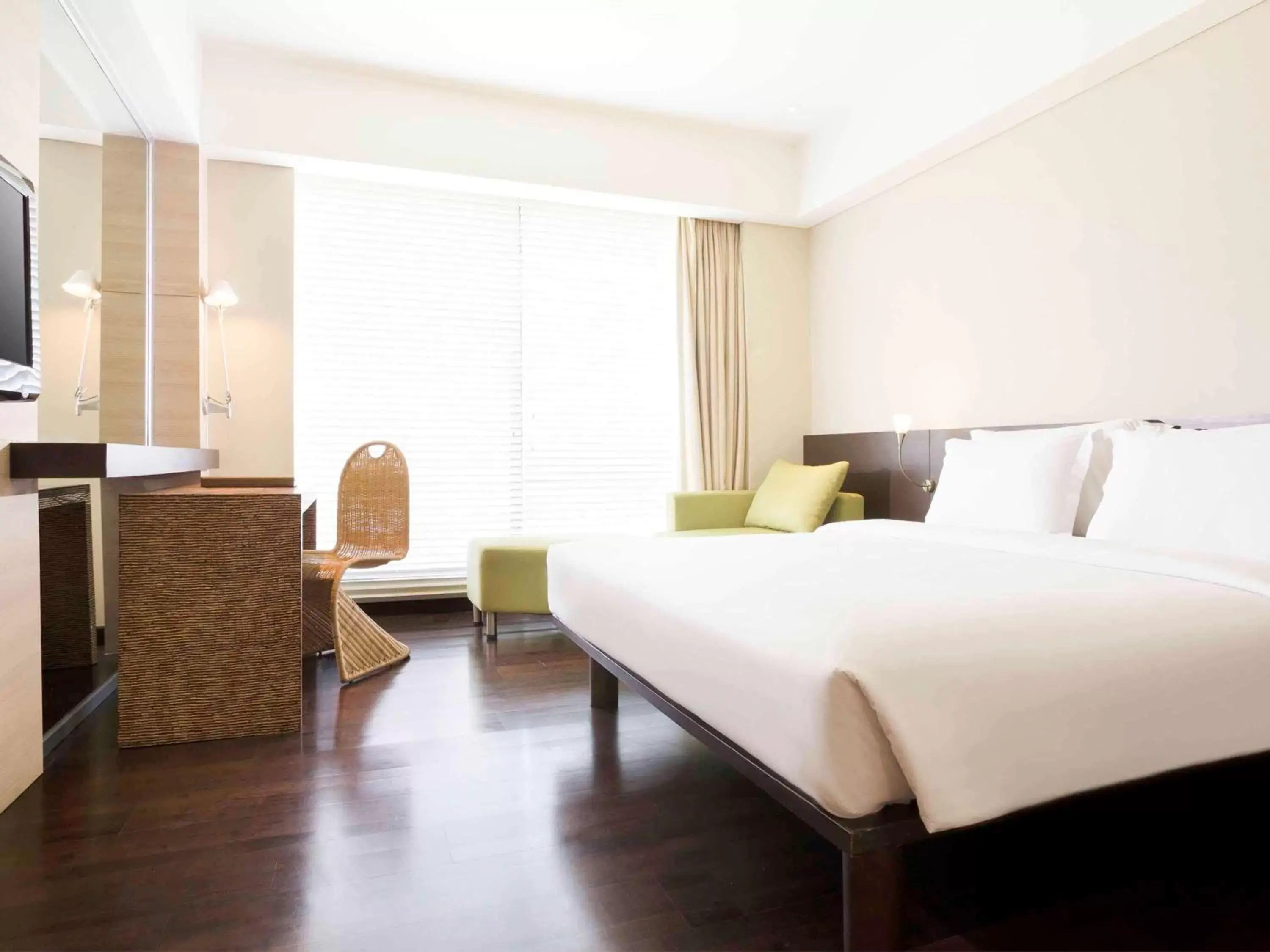 Photo of the whole room, Bed in Novotel Manado Golf Resort & Convention Center