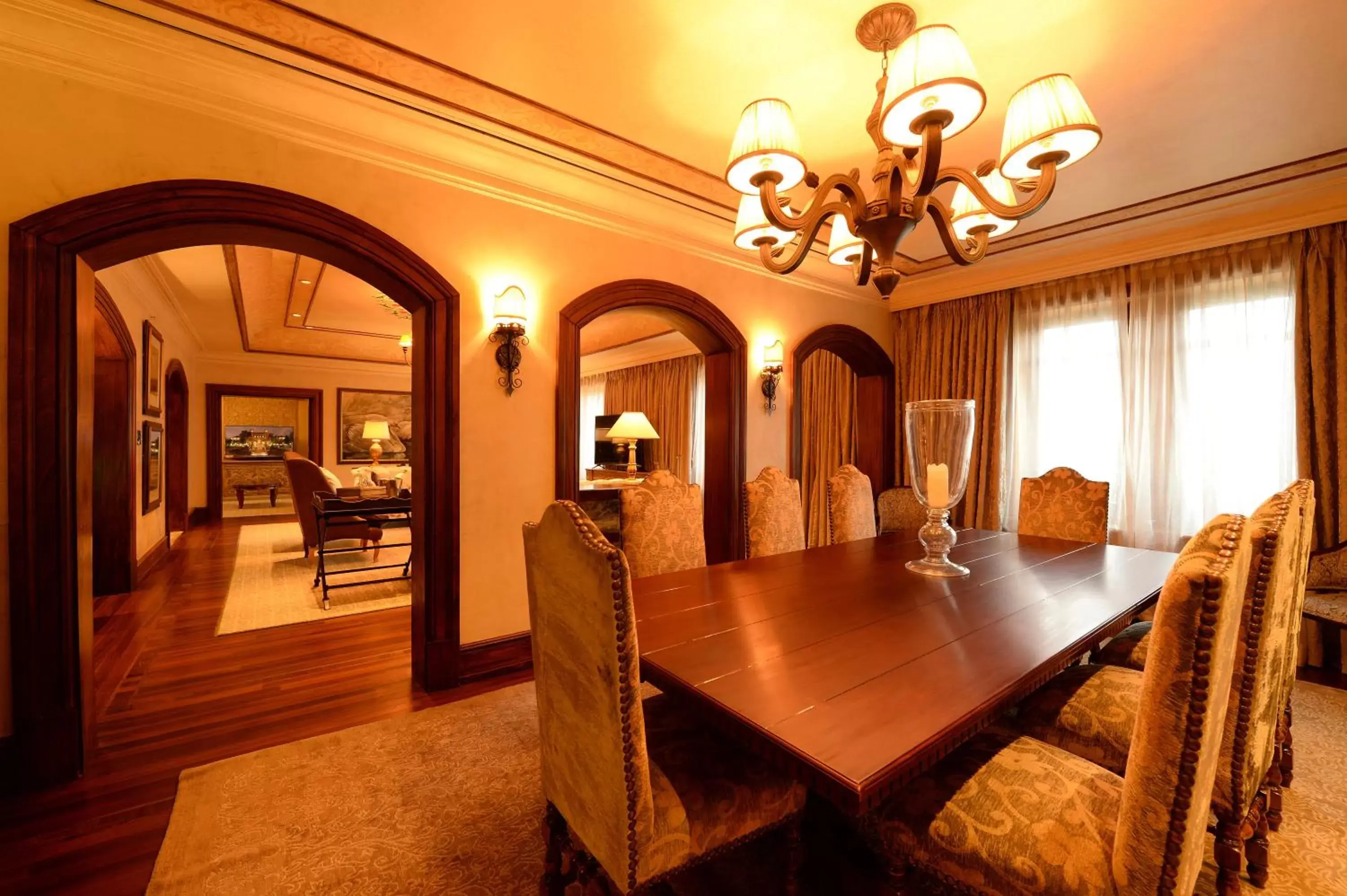 Dining Area in Palazzo Hotel