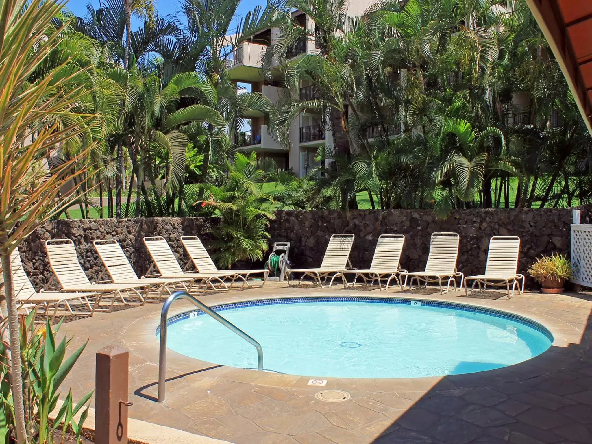 Swimming Pool in Castle Kamaole Sands