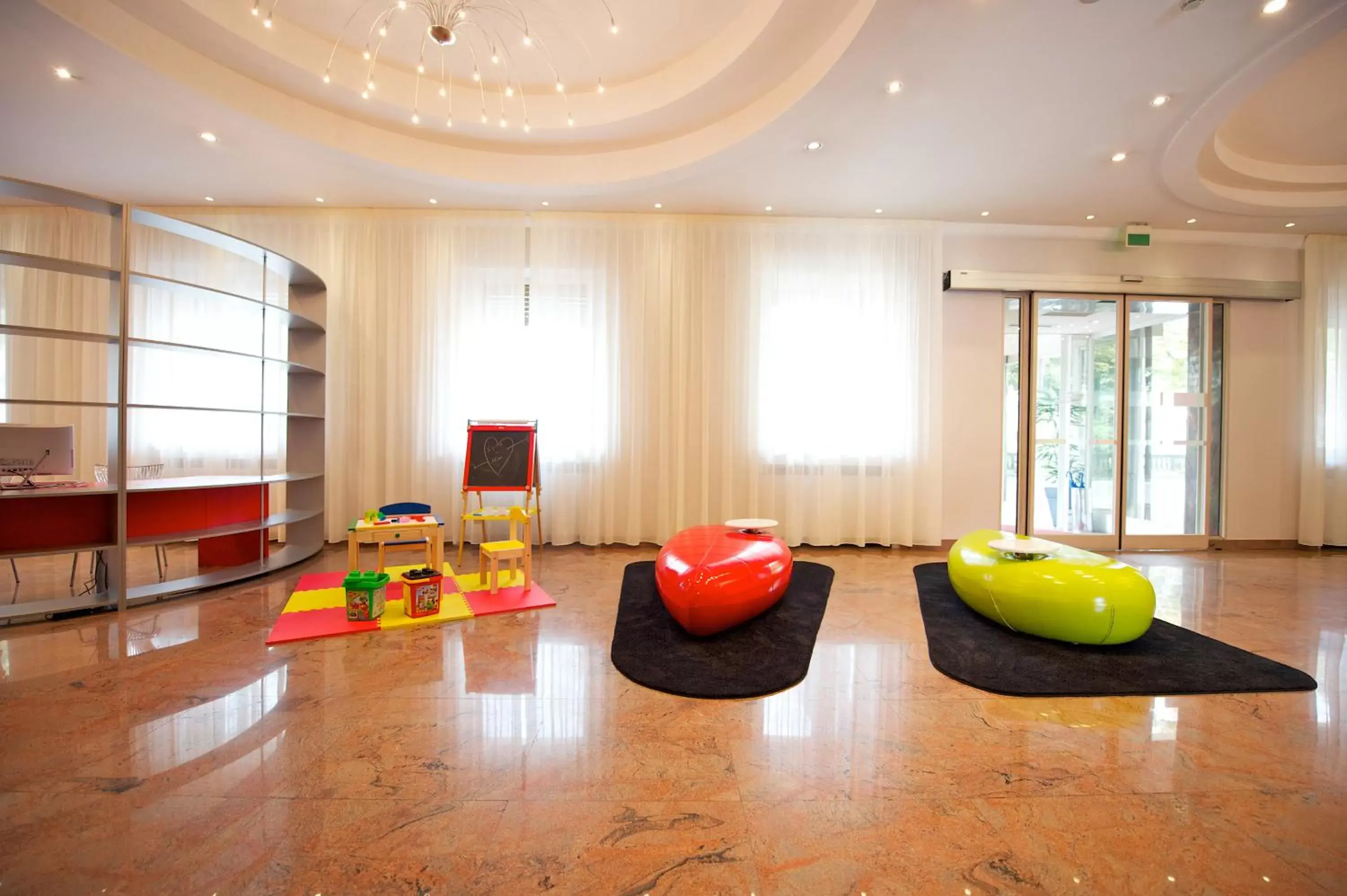 Lobby or reception in Ibis Styles Parma Toscanini