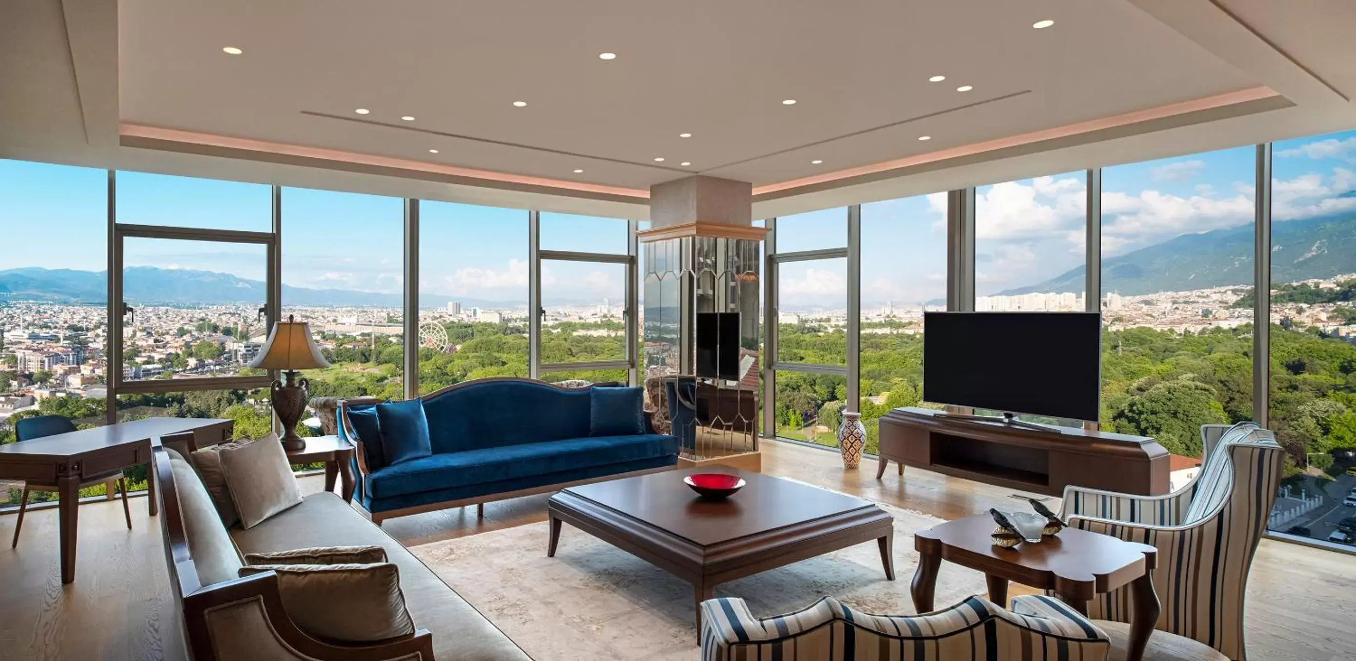 Living room, Seating Area in Mövenpick Hotel & Thermal Spa Bursa