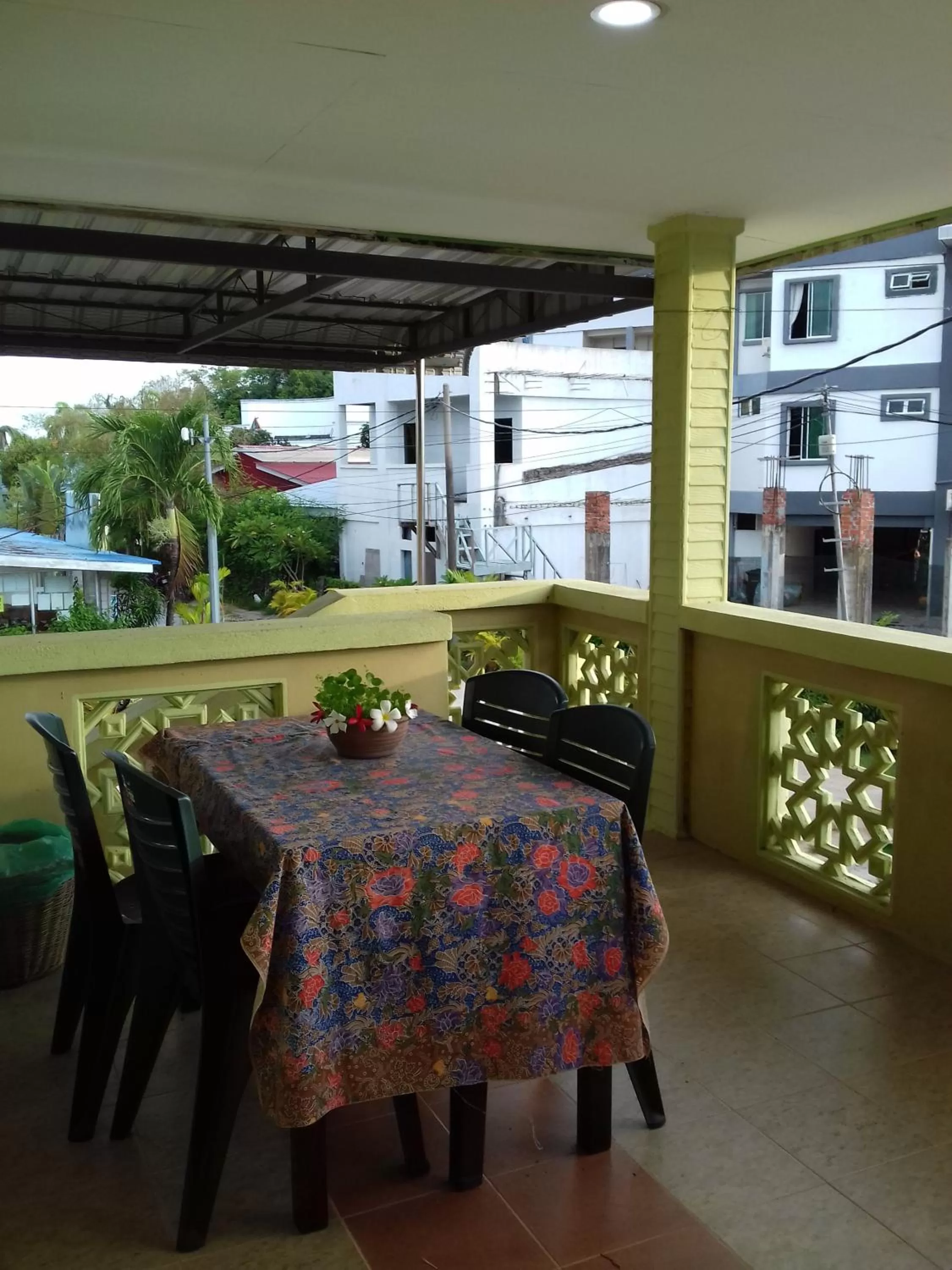 Mai Chenang Guesthouse