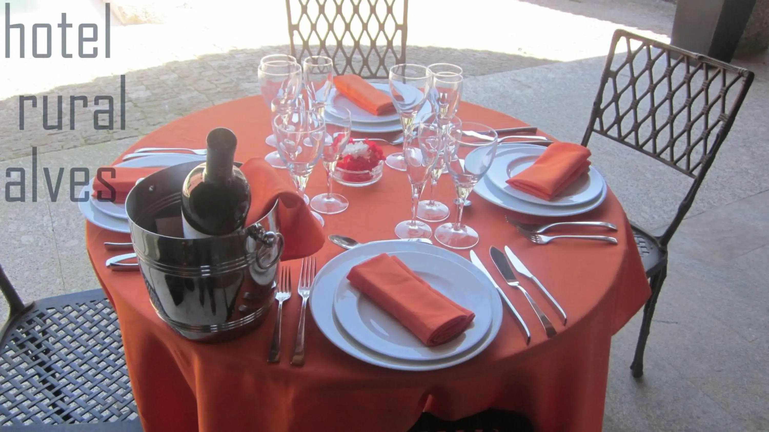 Patio, Restaurant/Places to Eat in Hotel Rural Alves - Casa Alves Torneiros