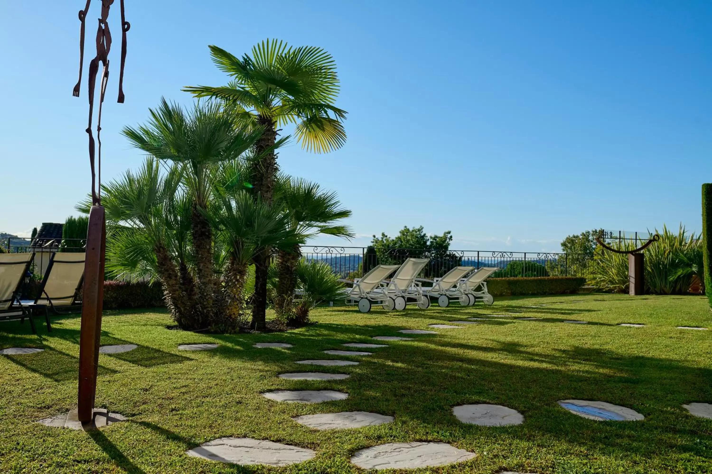 Garden in Hôtel La Grande Bastide