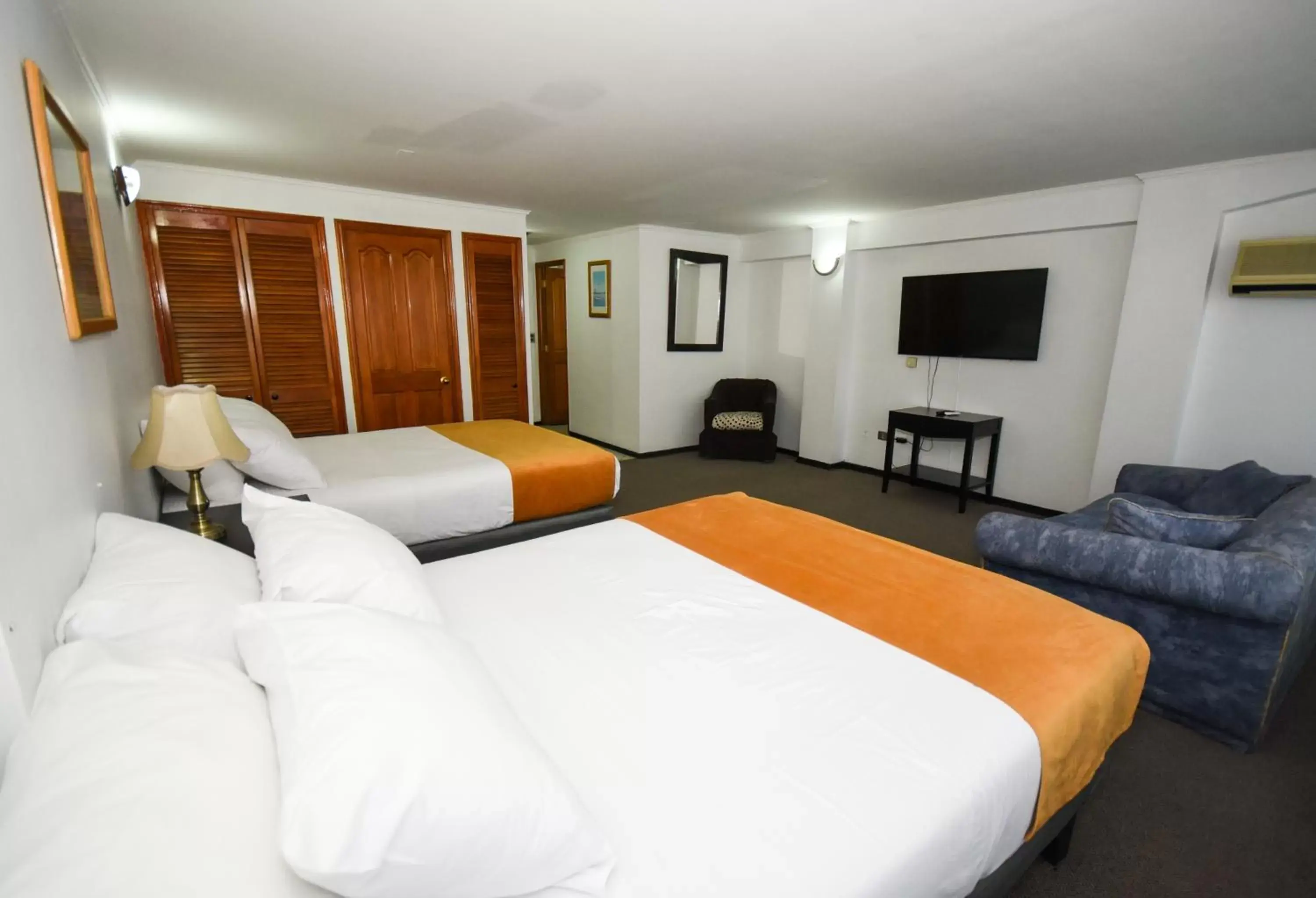 Bed in Hotel Nogales By Tempo Rent