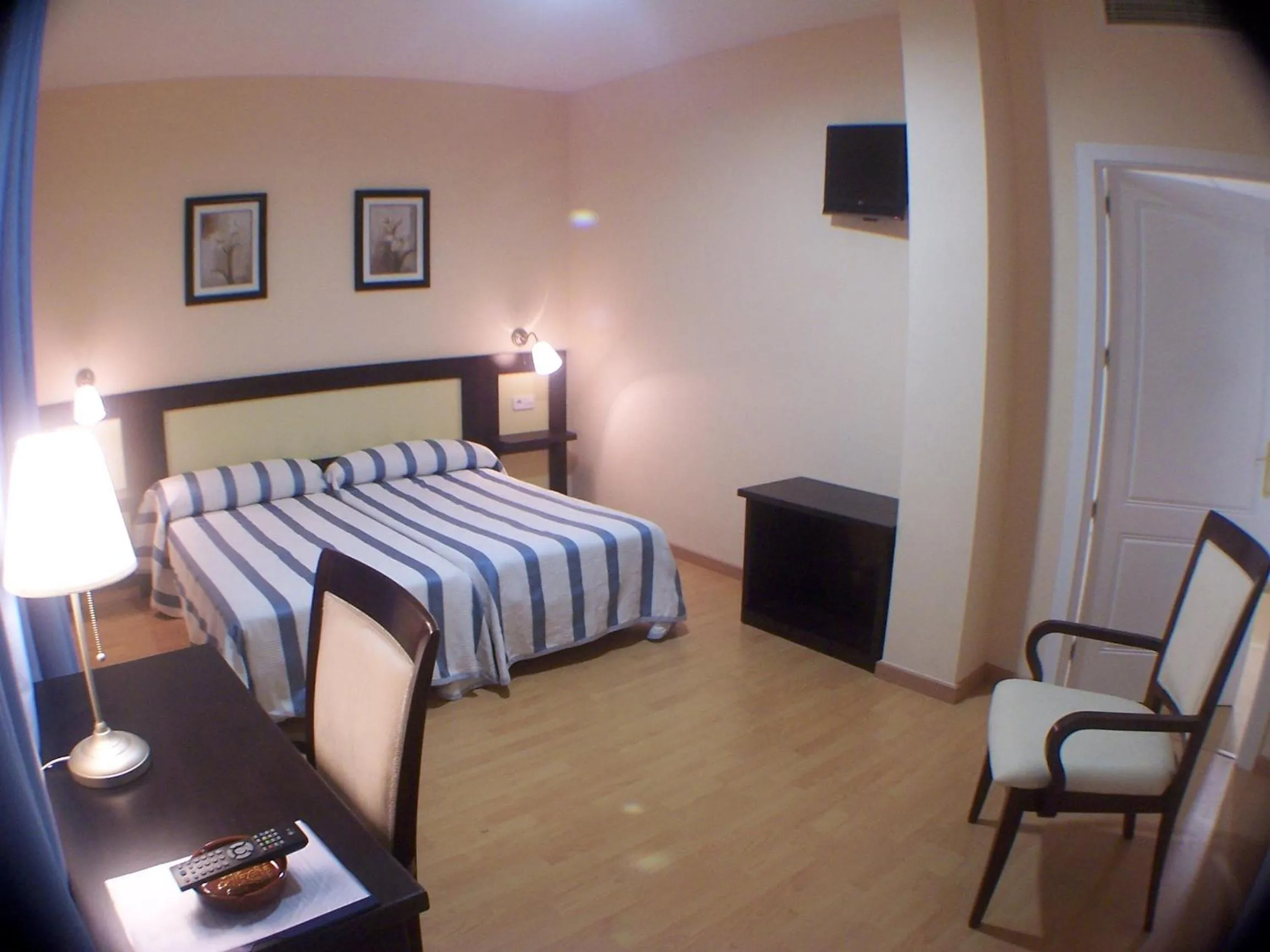 Bedroom, Bed in Hotel Castillo