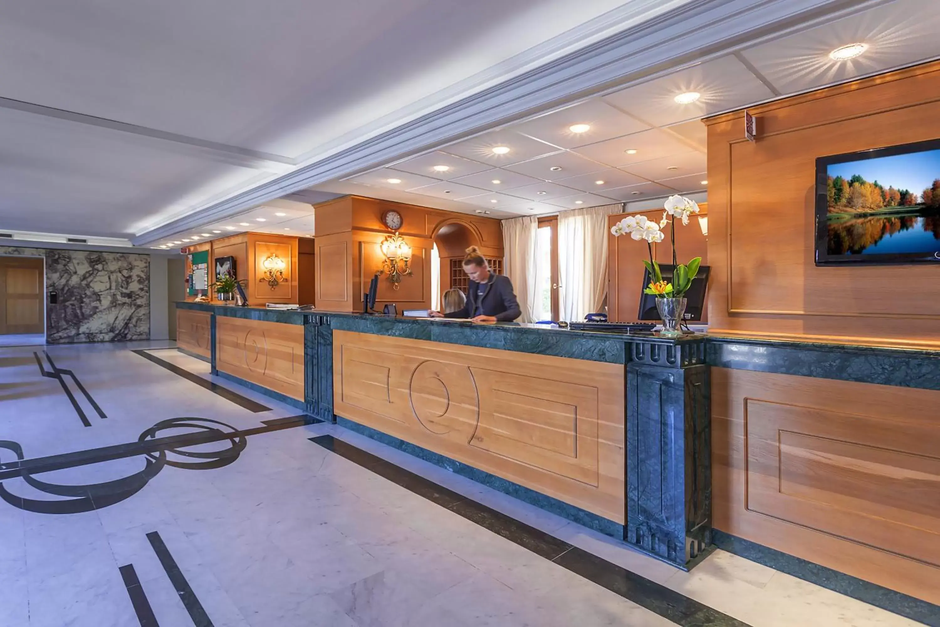 Staff, Lobby/Reception in Grand Hotel Bonanno