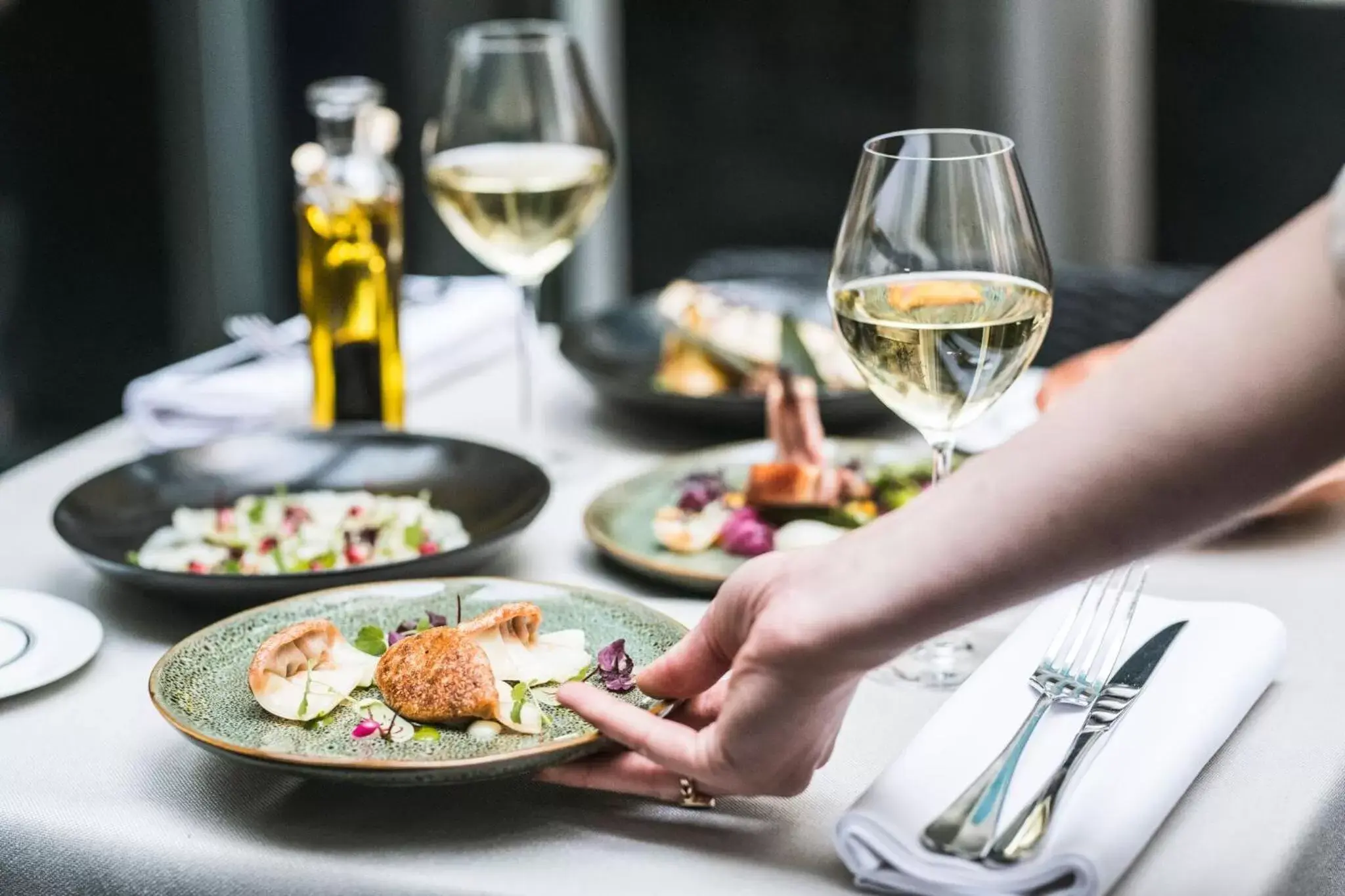 Restaurant/places to eat in Hotel Les Bains Paris Restaurant/places to eat in Hotel Les Bains Paris