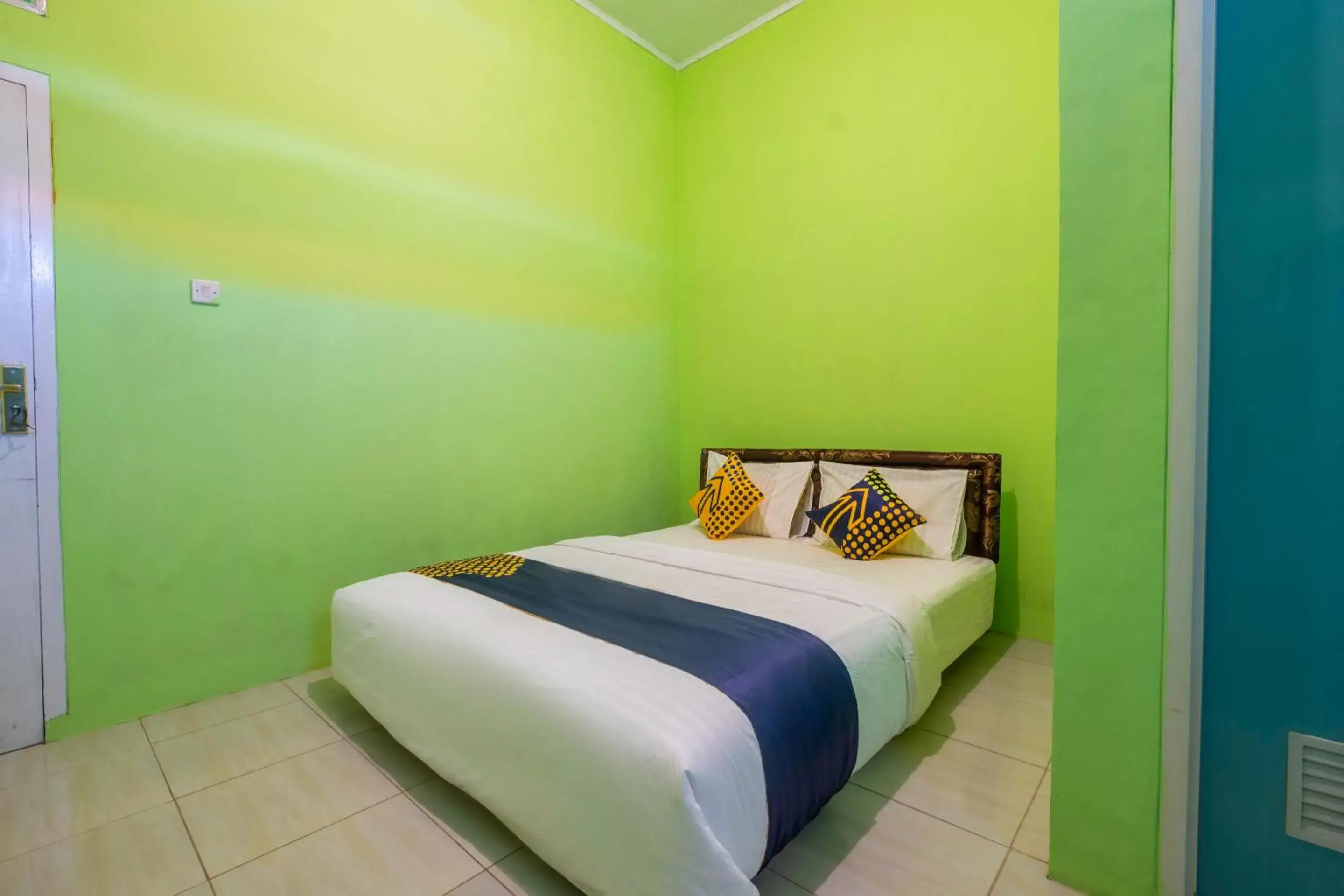 Bedroom, Bed in SPOT ON 2859 Fatan Costel