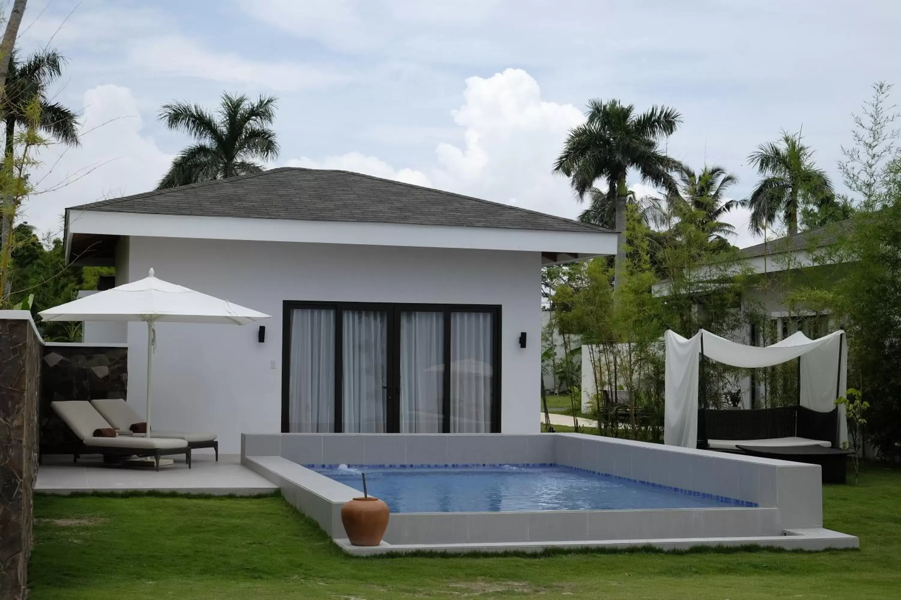 Swimming Pool in Kandaya Resort