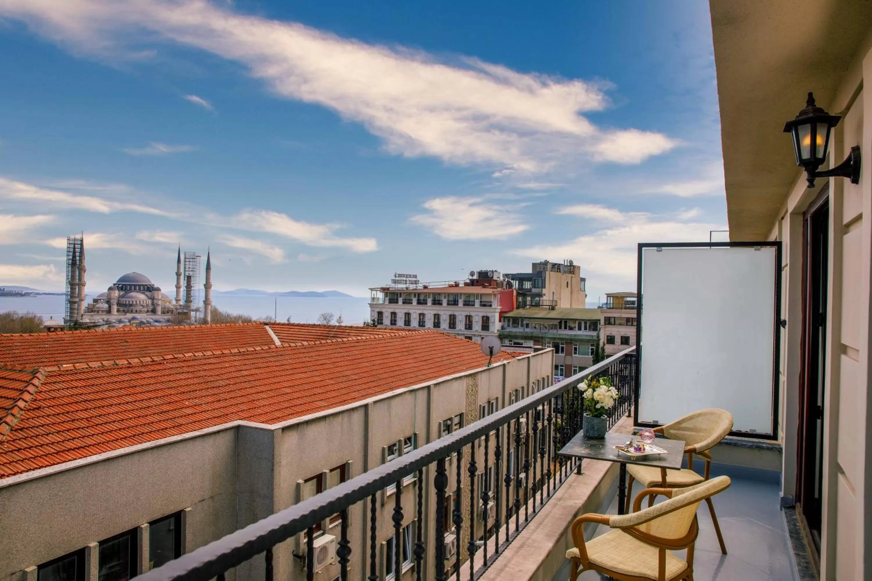 Deluxe Suite with Terrace in Rast Hotel Sultanahmet