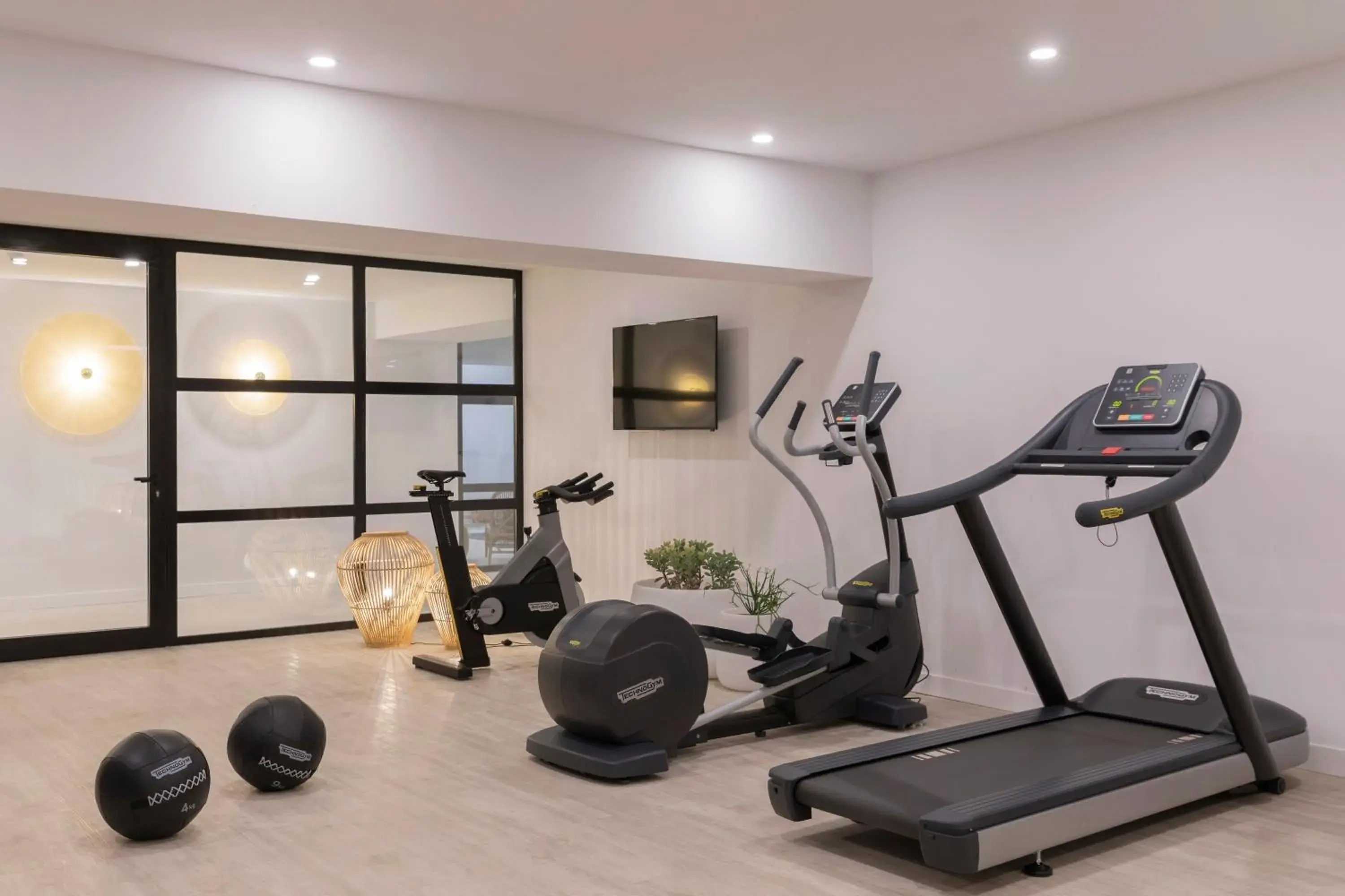 Fitness centre/facilities, Fitness Center/Facilities in HM Ayron Park
