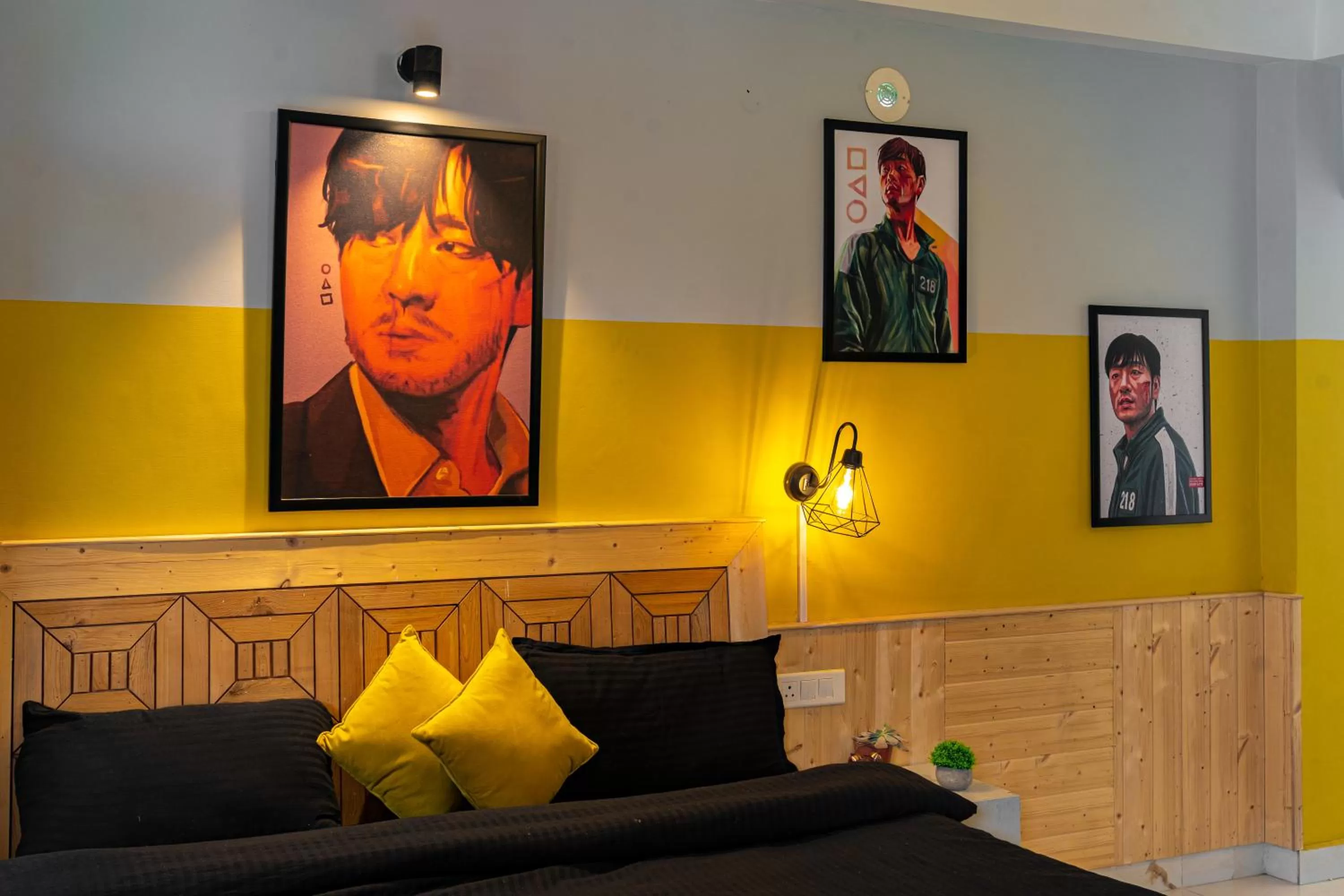 Whoopers Hostel Manali