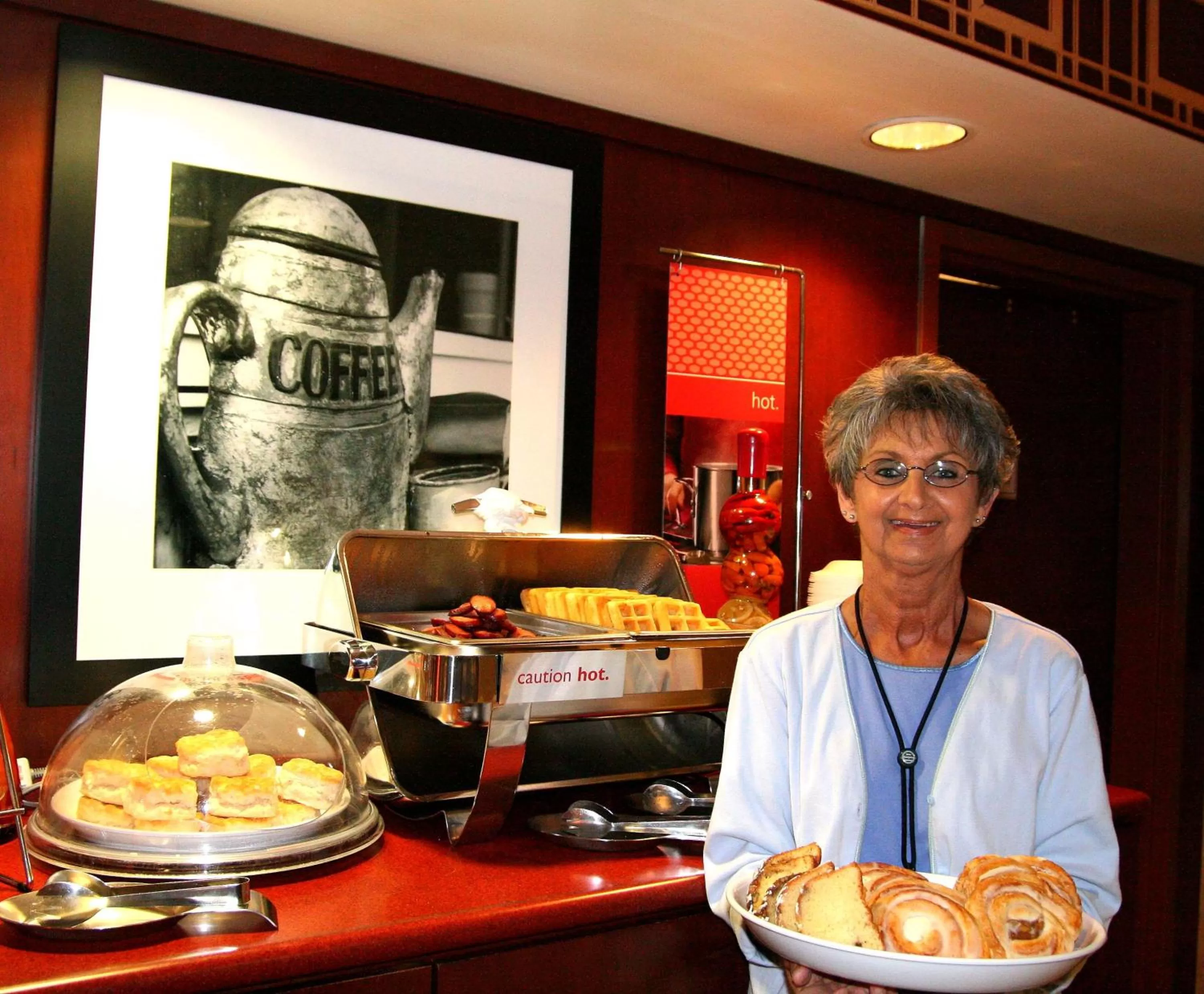 Dining area in Hampton Inn Seymour
