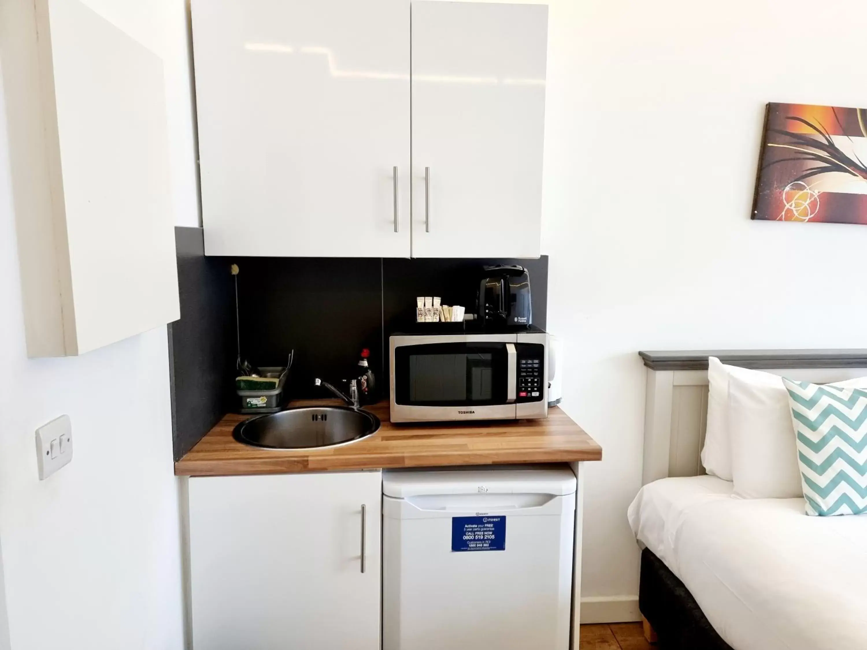 Kitchen or kitchenette, Kitchen/Kitchenette in London Stay Apartments