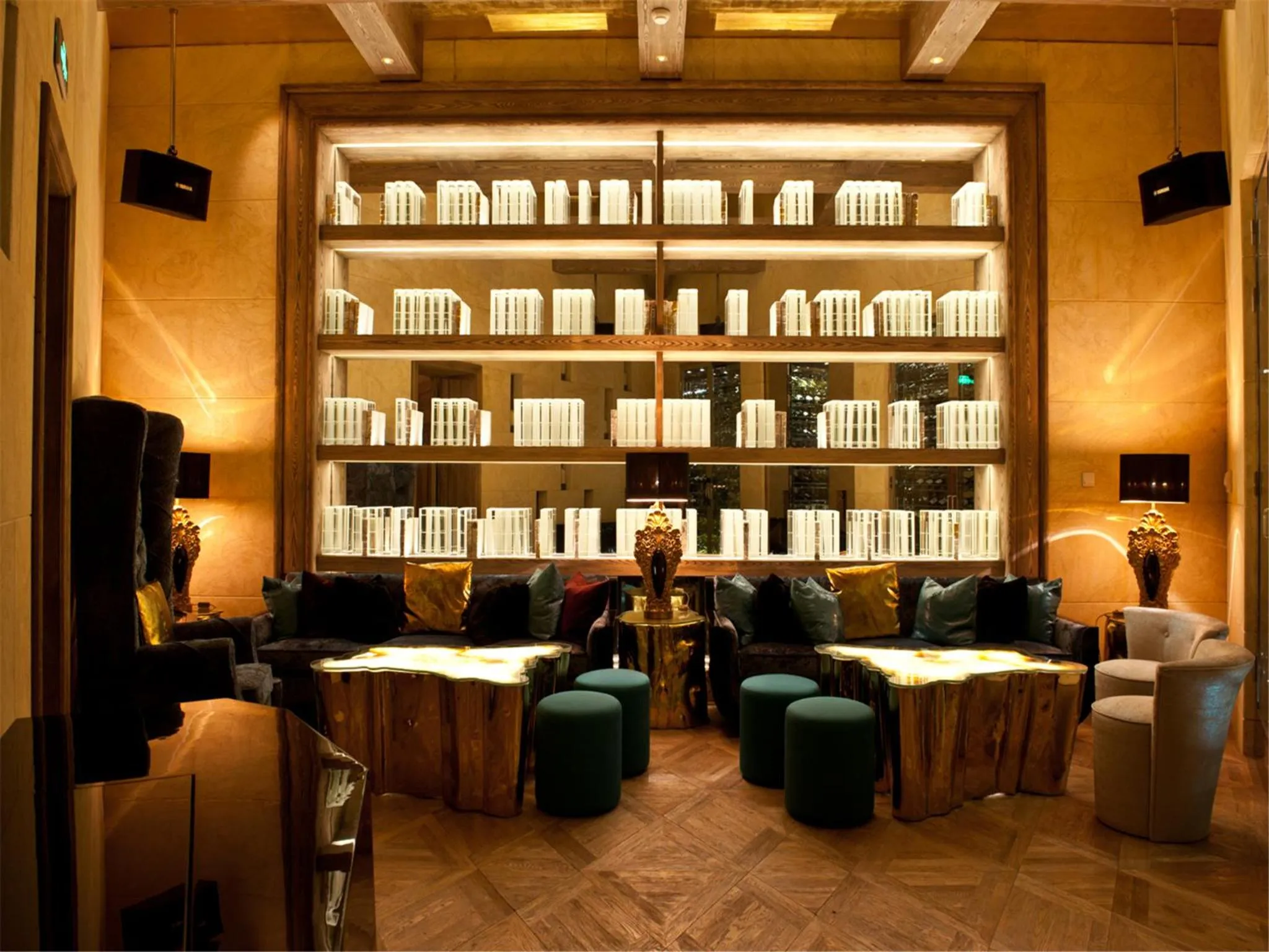 Lounge or bar in The Kunlun Beijing Jin Jiang Radisson