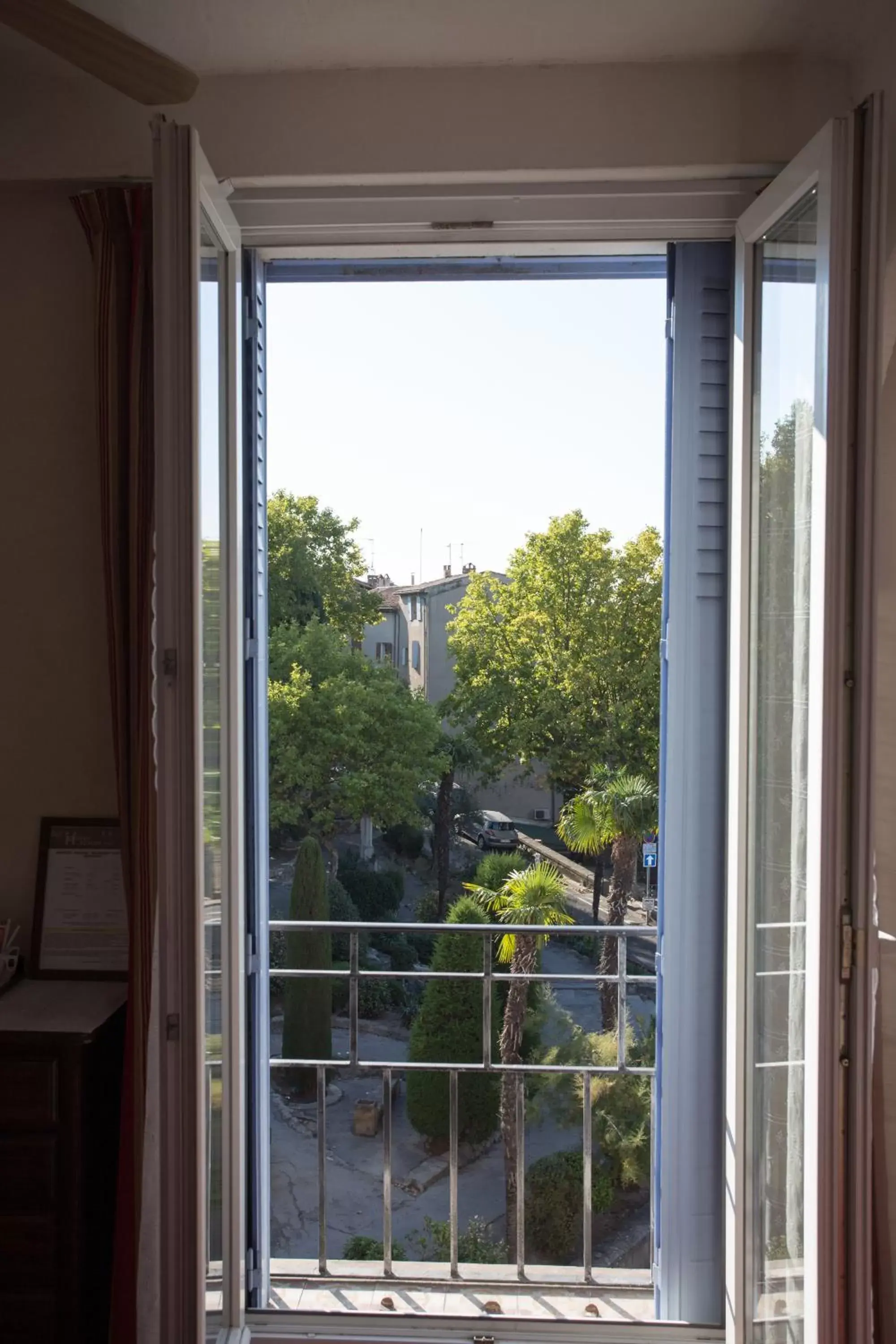 City view, Balcony/Terrace in L'Hôtel du Terreau Logis de France