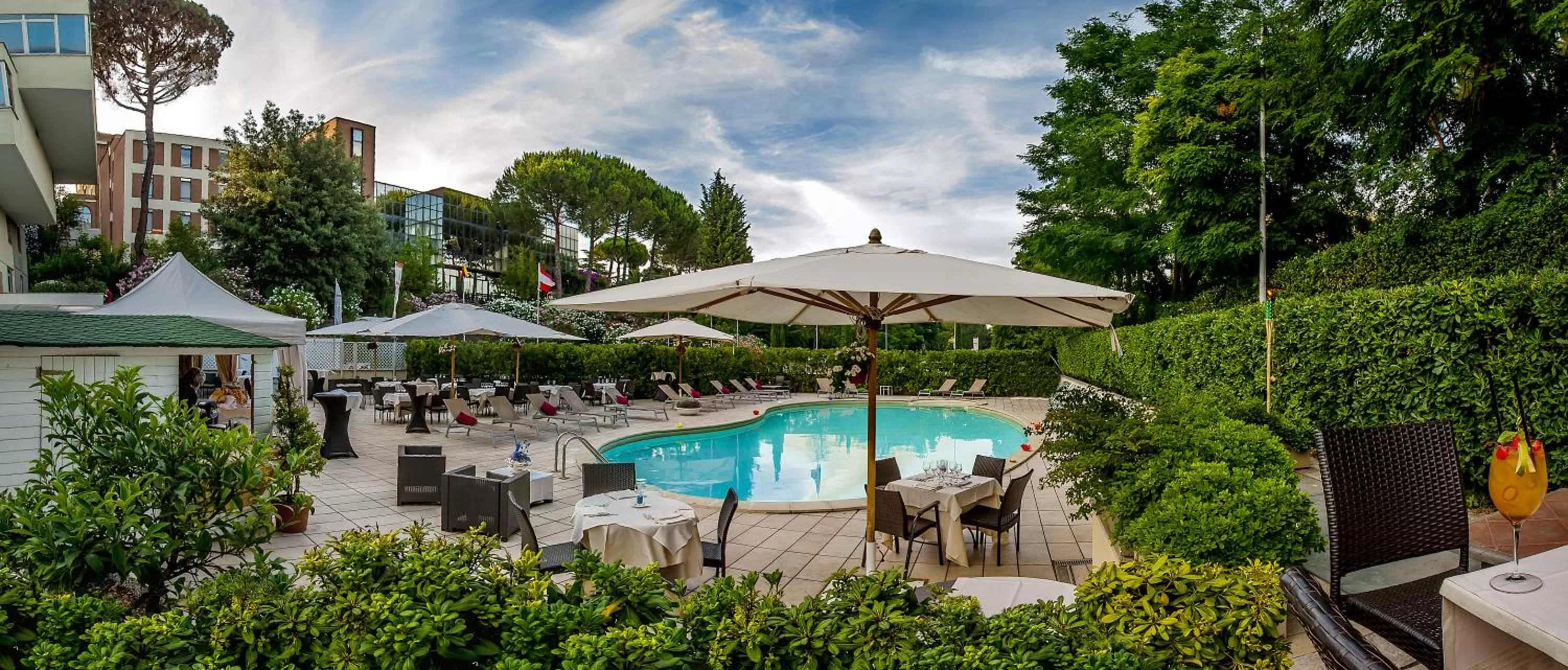 Pool view in Cardinal Hotel St. Peter