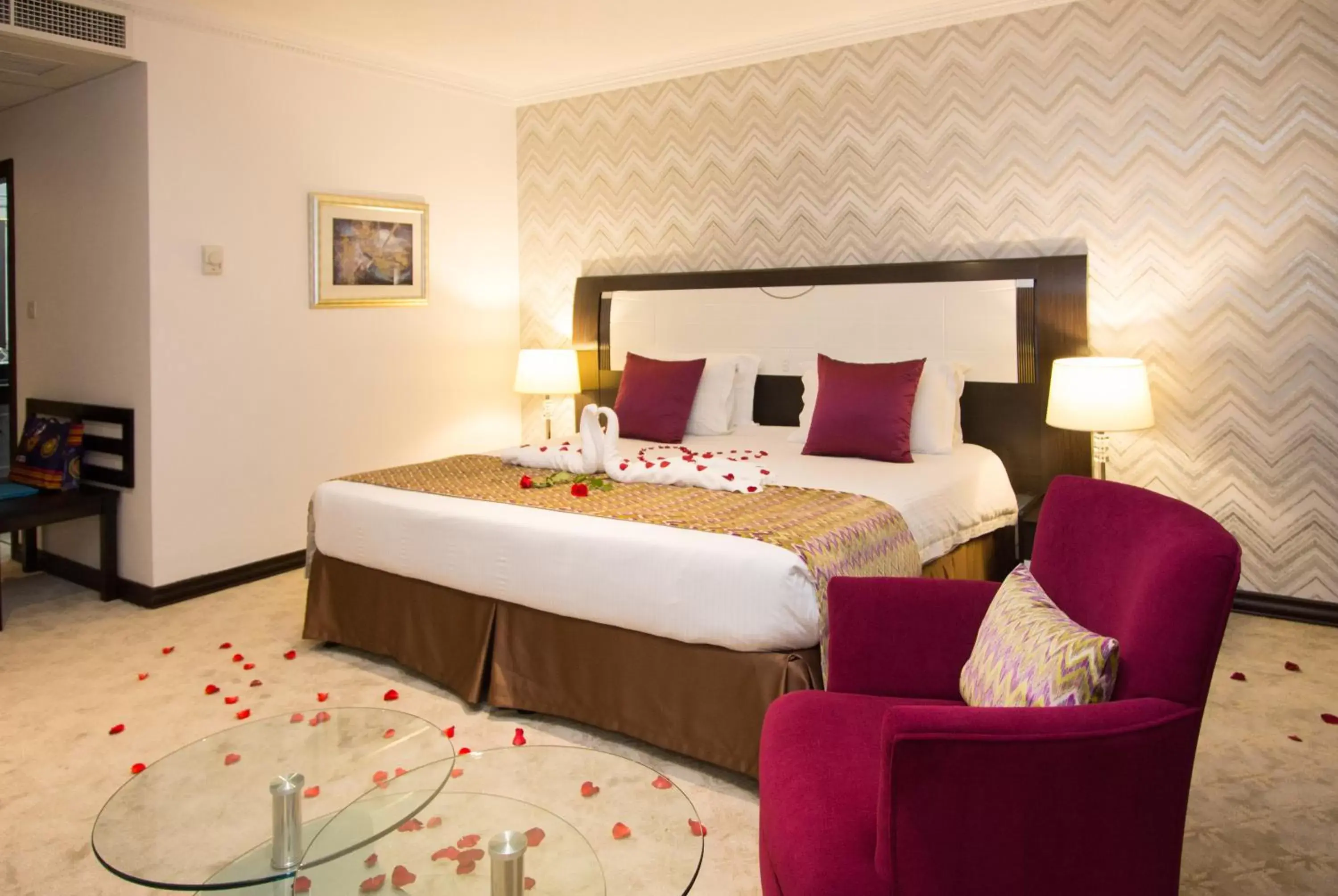 Decorative detail, Bed in The Panari Hotel - Near Jomo Kenyatta International Airport Decorative detail, Bed in The Panari Hotel - Near Jomo Kenyatta International Airport