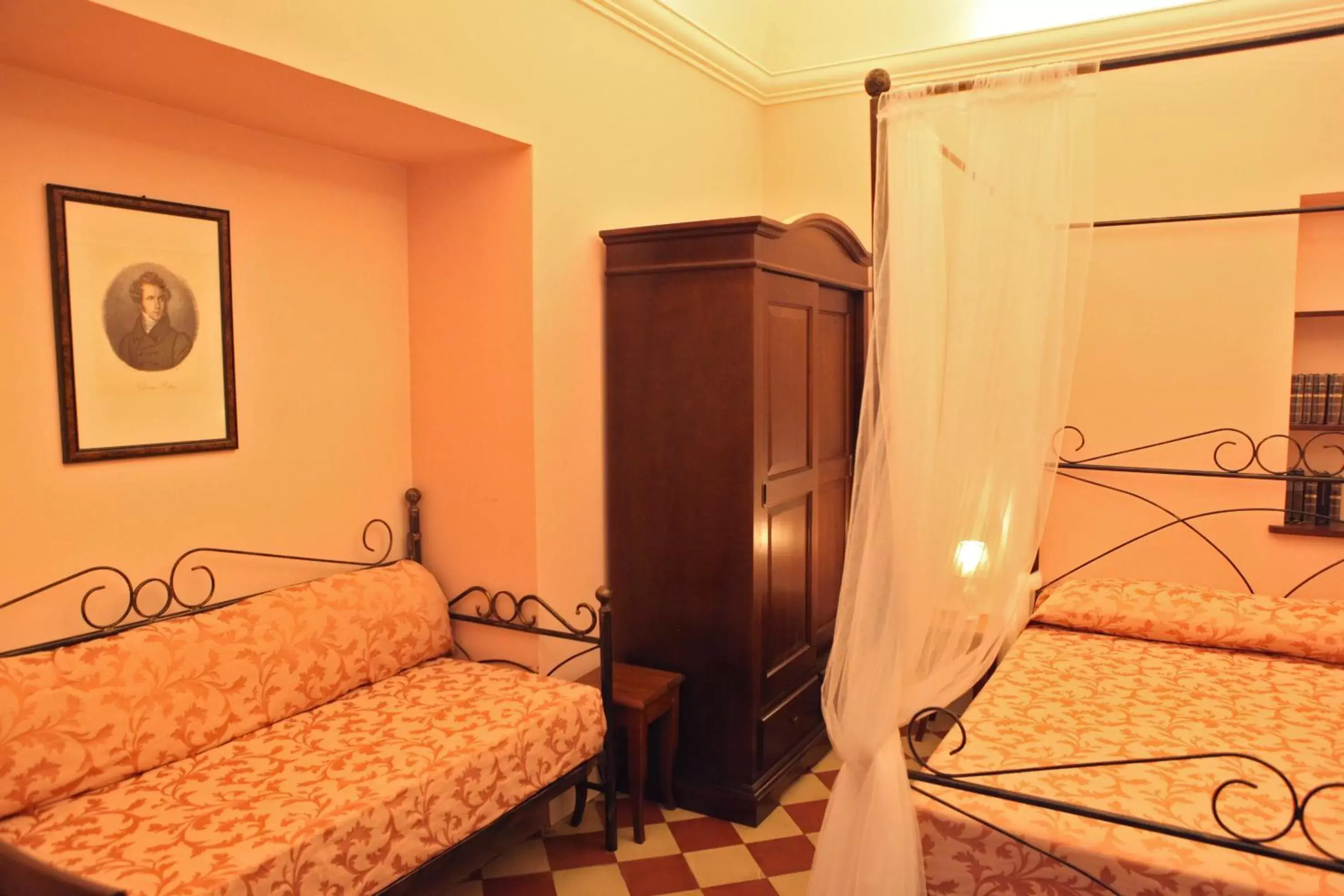 Photo of the whole room, Bed in Al Duomo Inn