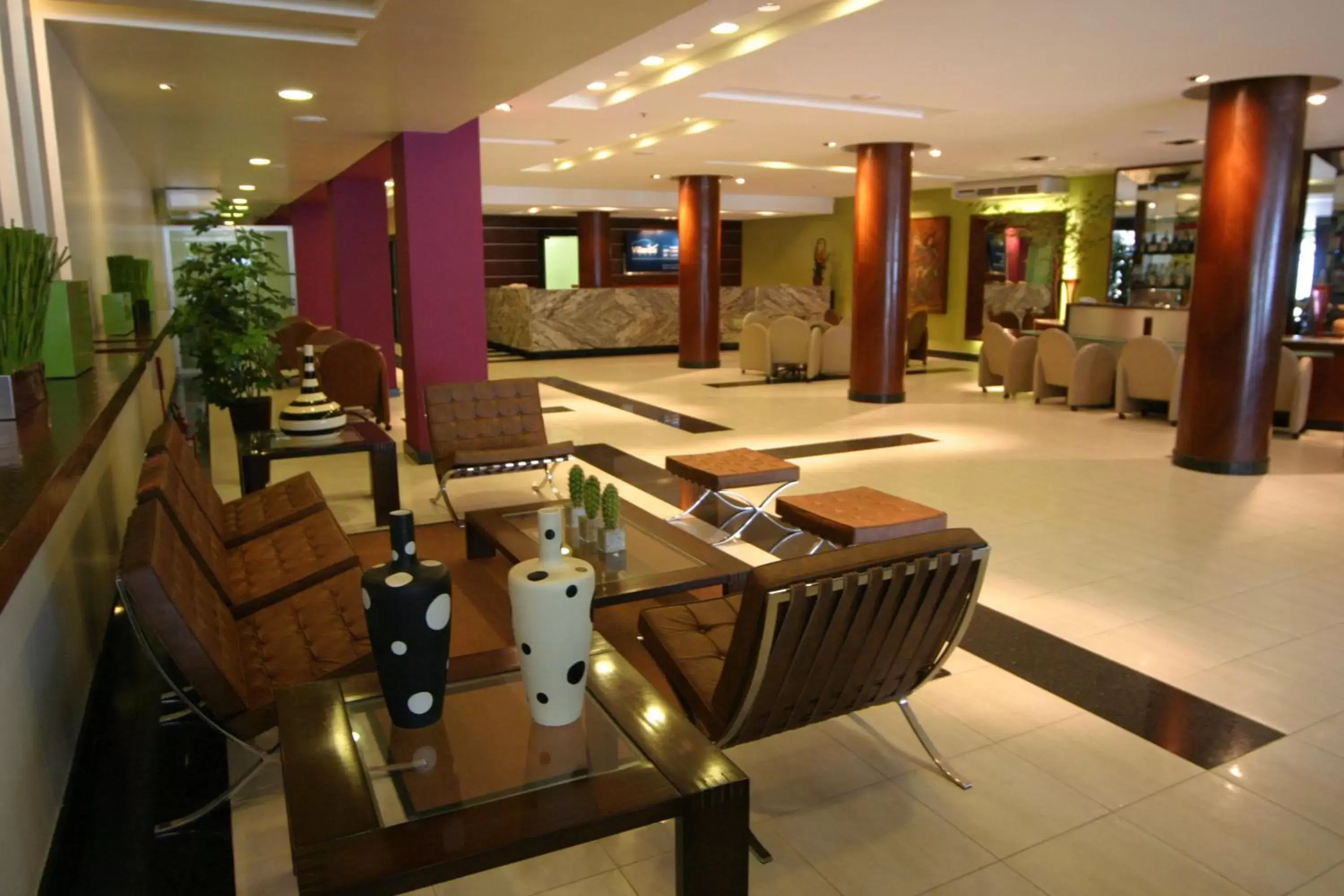 Property building in Hotel Euro Suíte Recife Boa Viagem By Nacional Inn Property building in Hotel Euro Suíte Recife Boa Viagem By Nacional Inn