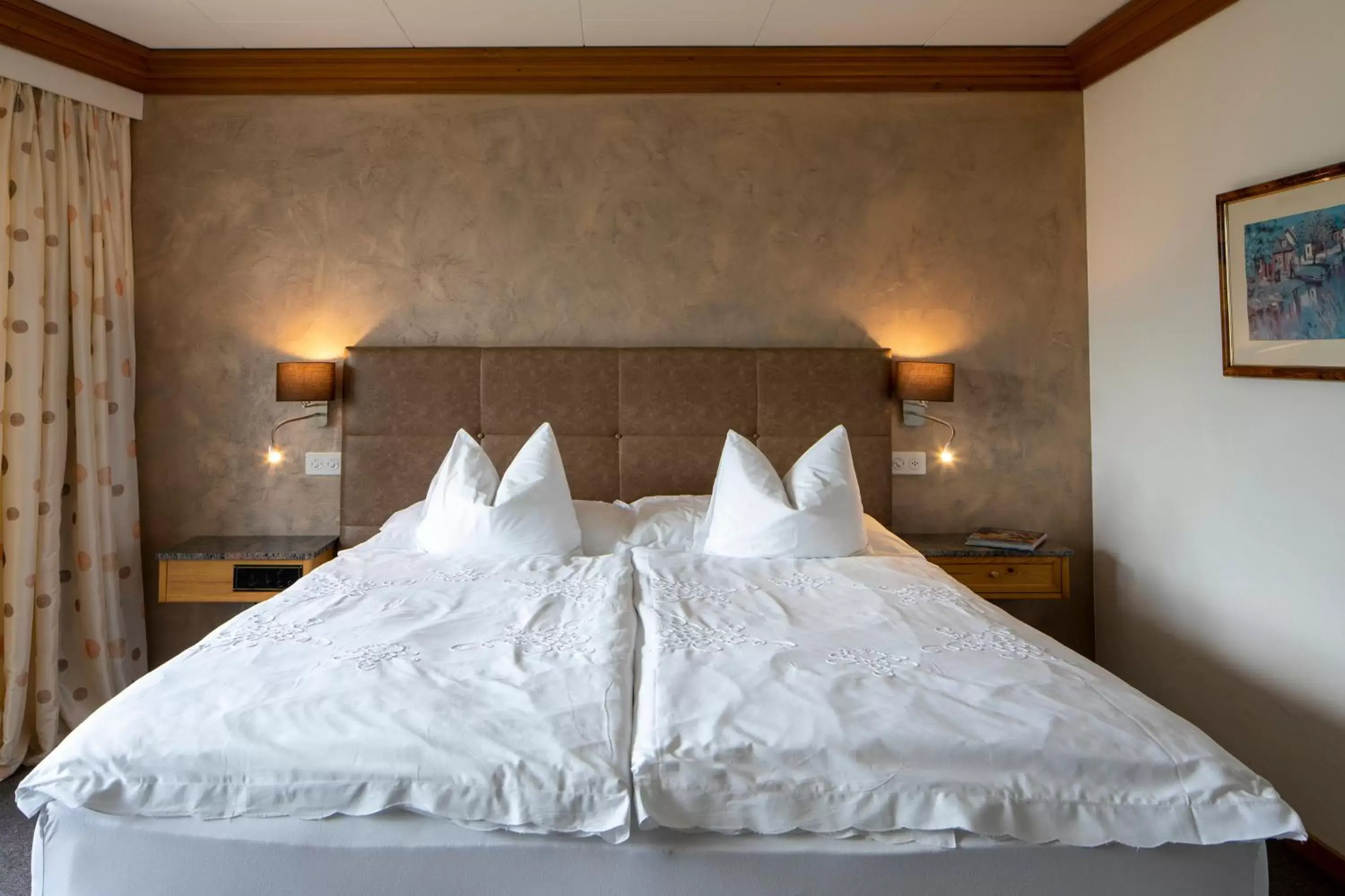 Bed in Cristallo Arosa Hotel