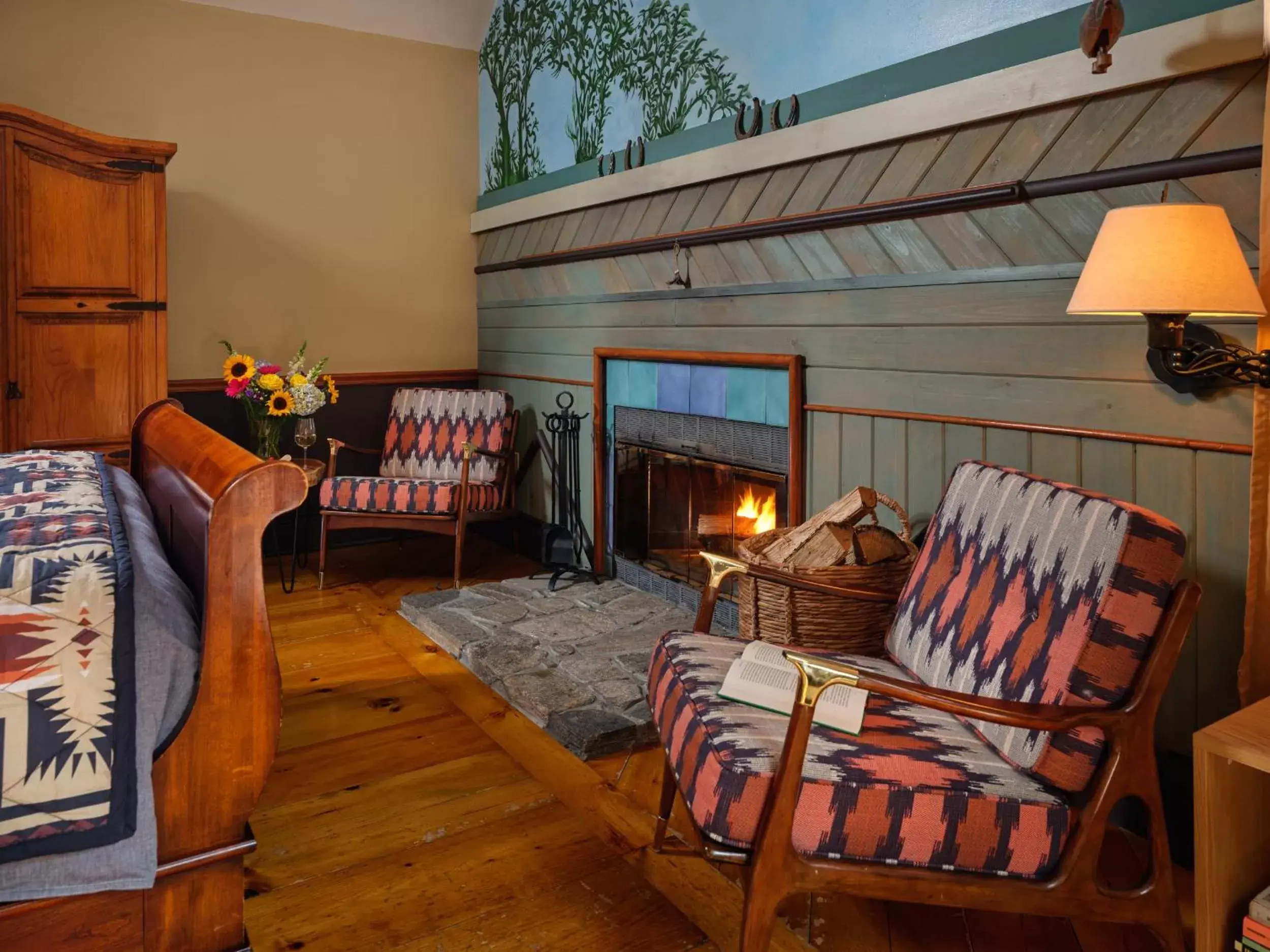 Seating Area in Abbey's Lantern Hill Inn