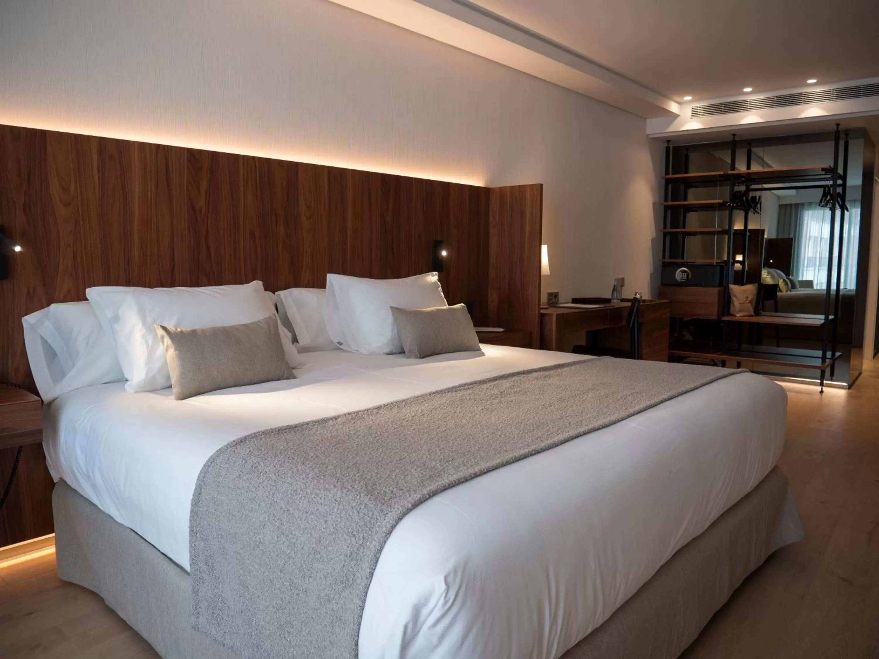 Photo of the whole room, Bed in Hotel Palacio La Marquesa 4 Estrellas SUP