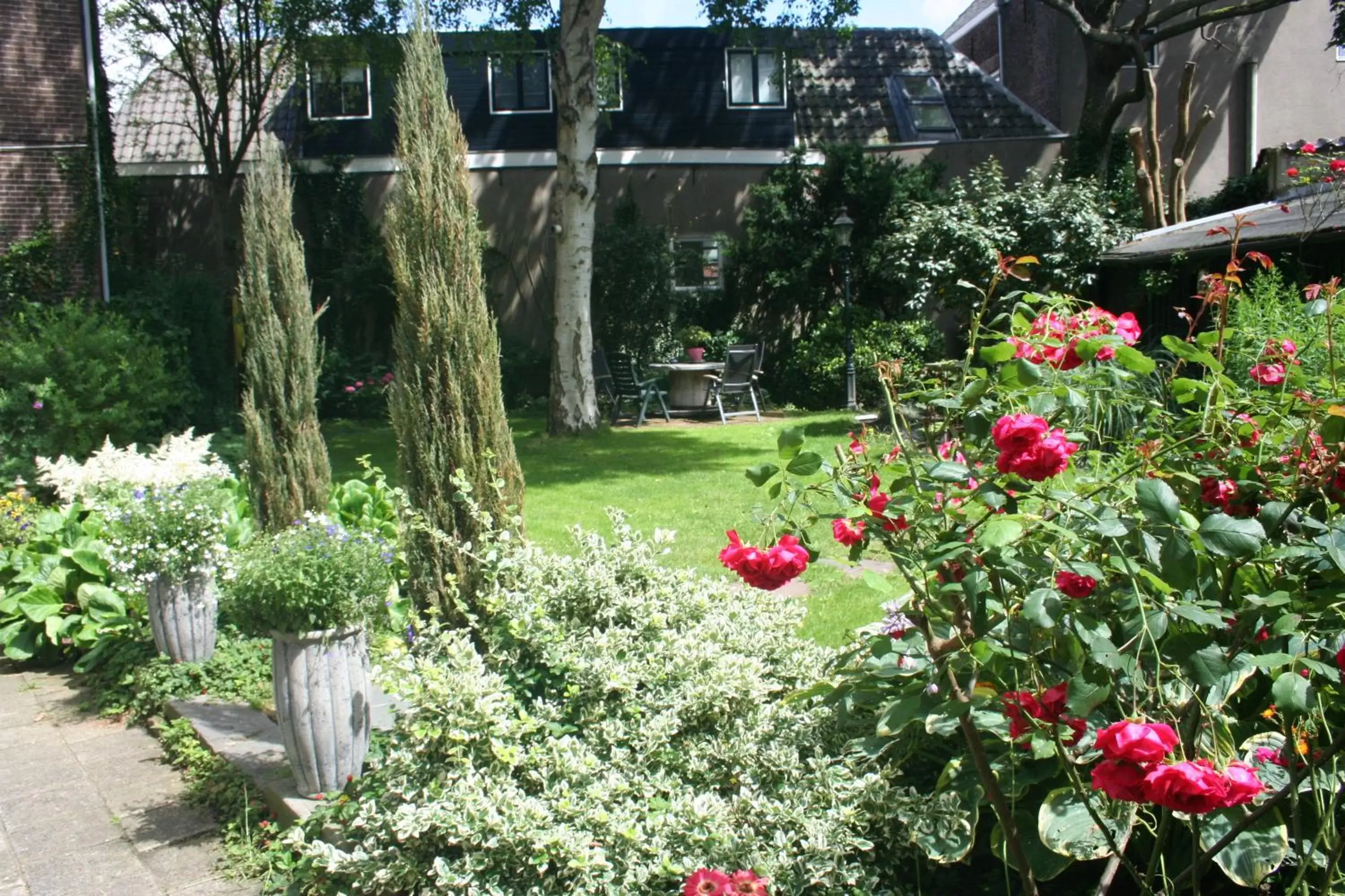 Garden view, Garden in B&B Het Hart van Haarlem