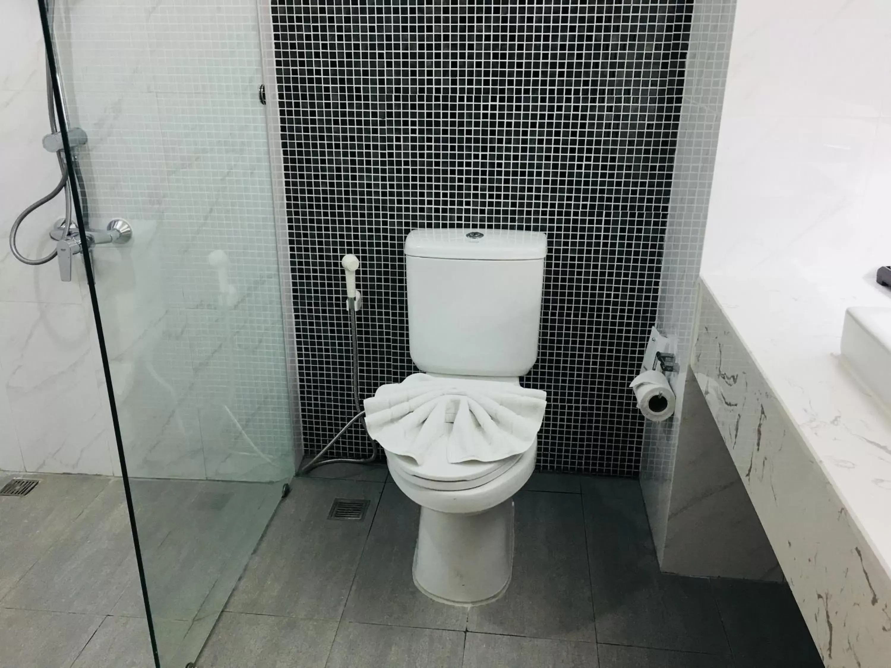 Toilet, Bathroom in Grand Jomtien Palace Hotel - SHA Extra Plus