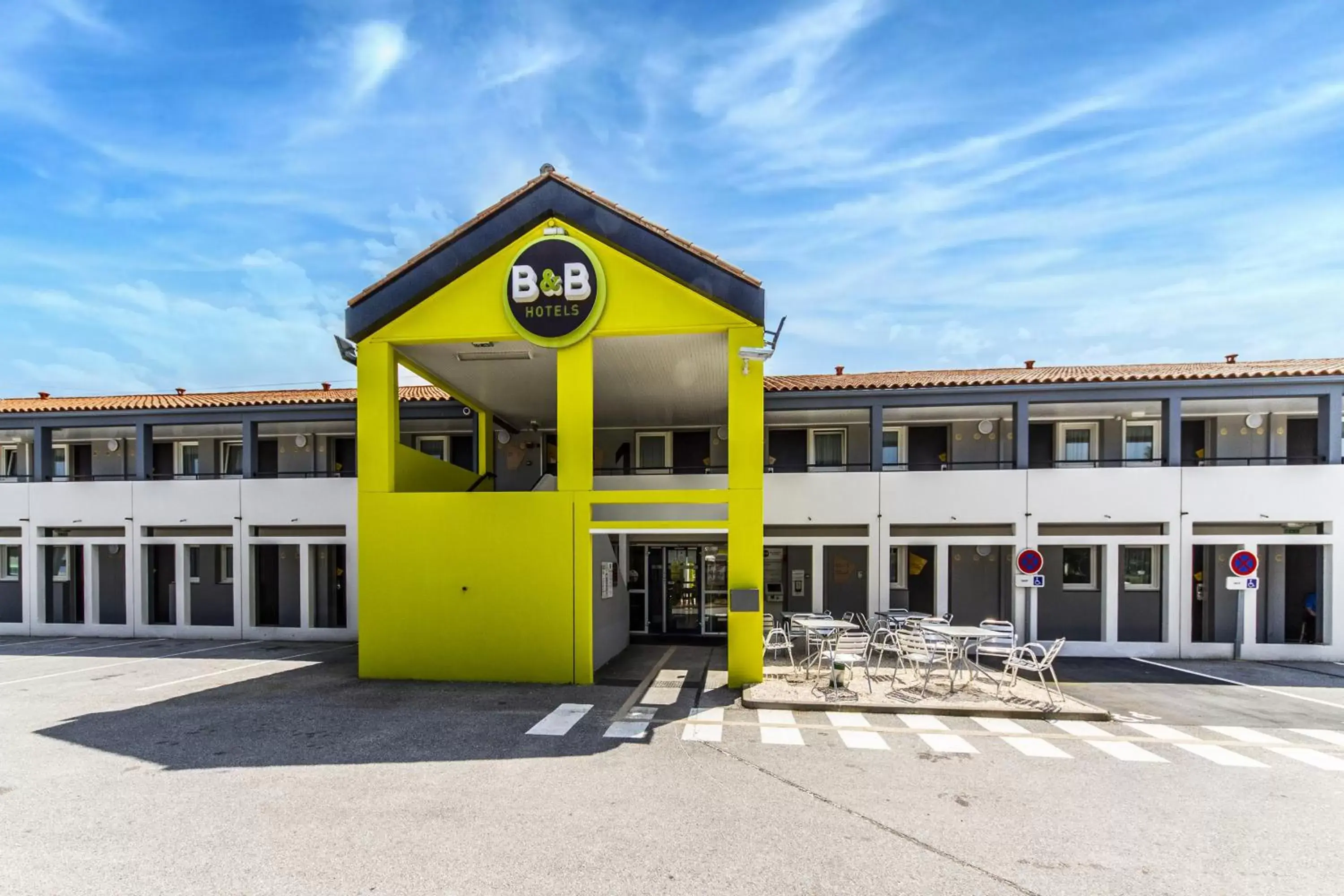 Property Building in B&B HOTEL Perpignan Sud Porte d'Espagne