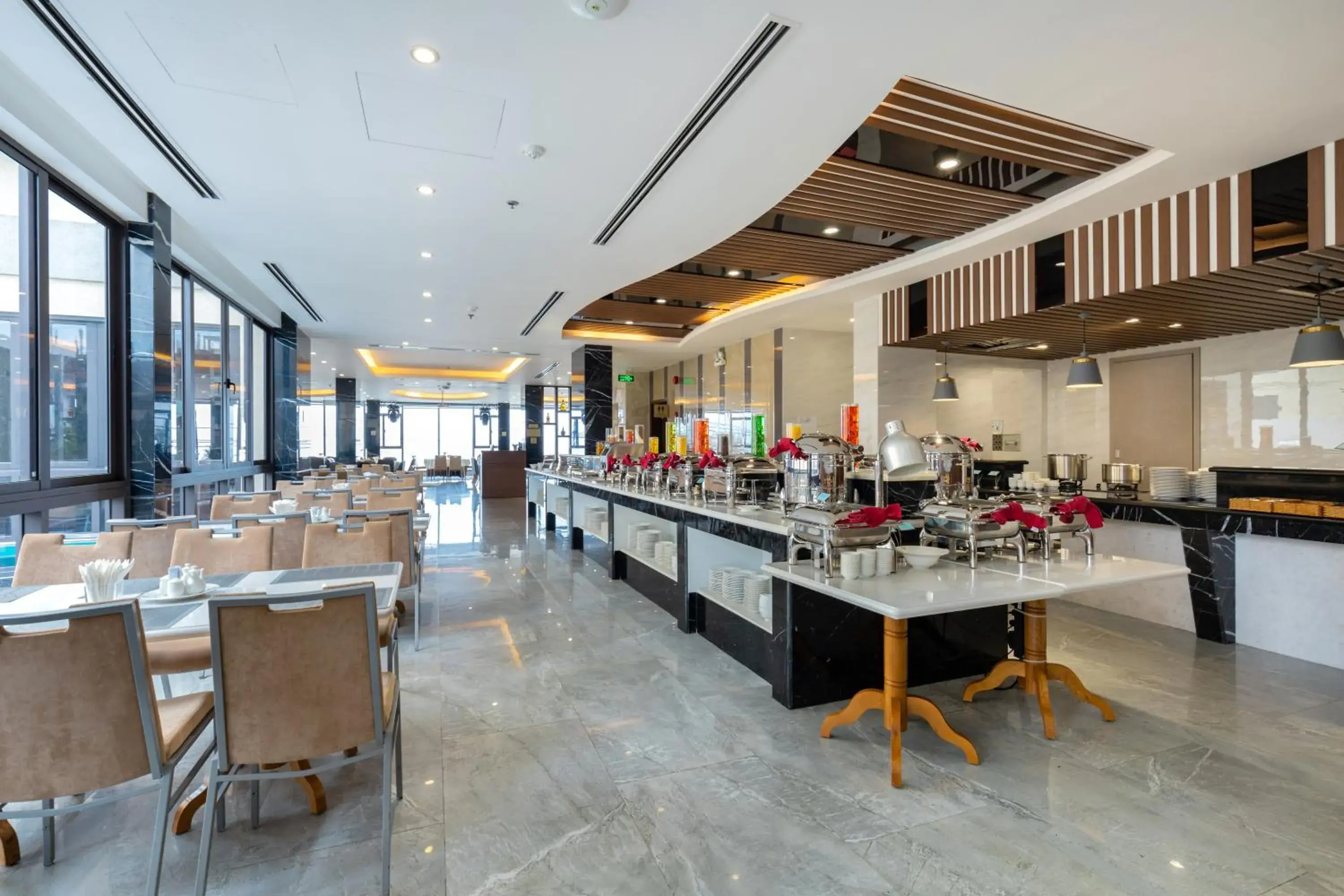 Restaurant/Places to Eat in VUNG TAU RIVA HOTEL