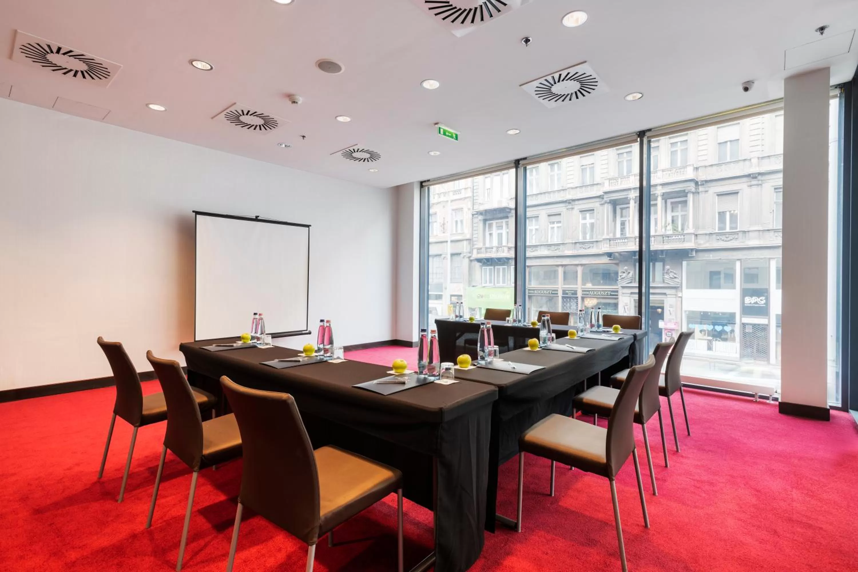 Meeting/conference room in Exe Budapest Center
