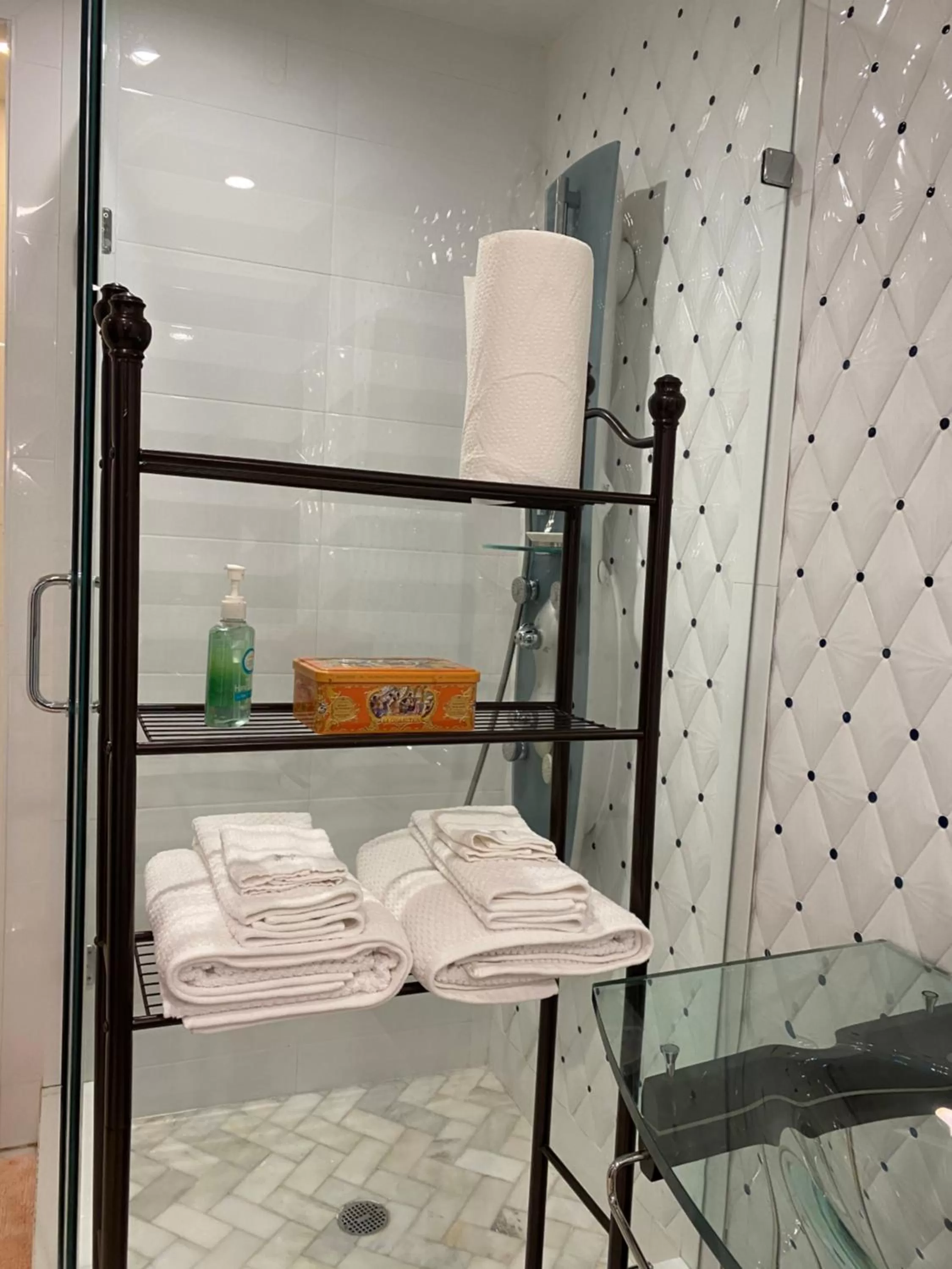 Bathroom in Northern Lights Mansion