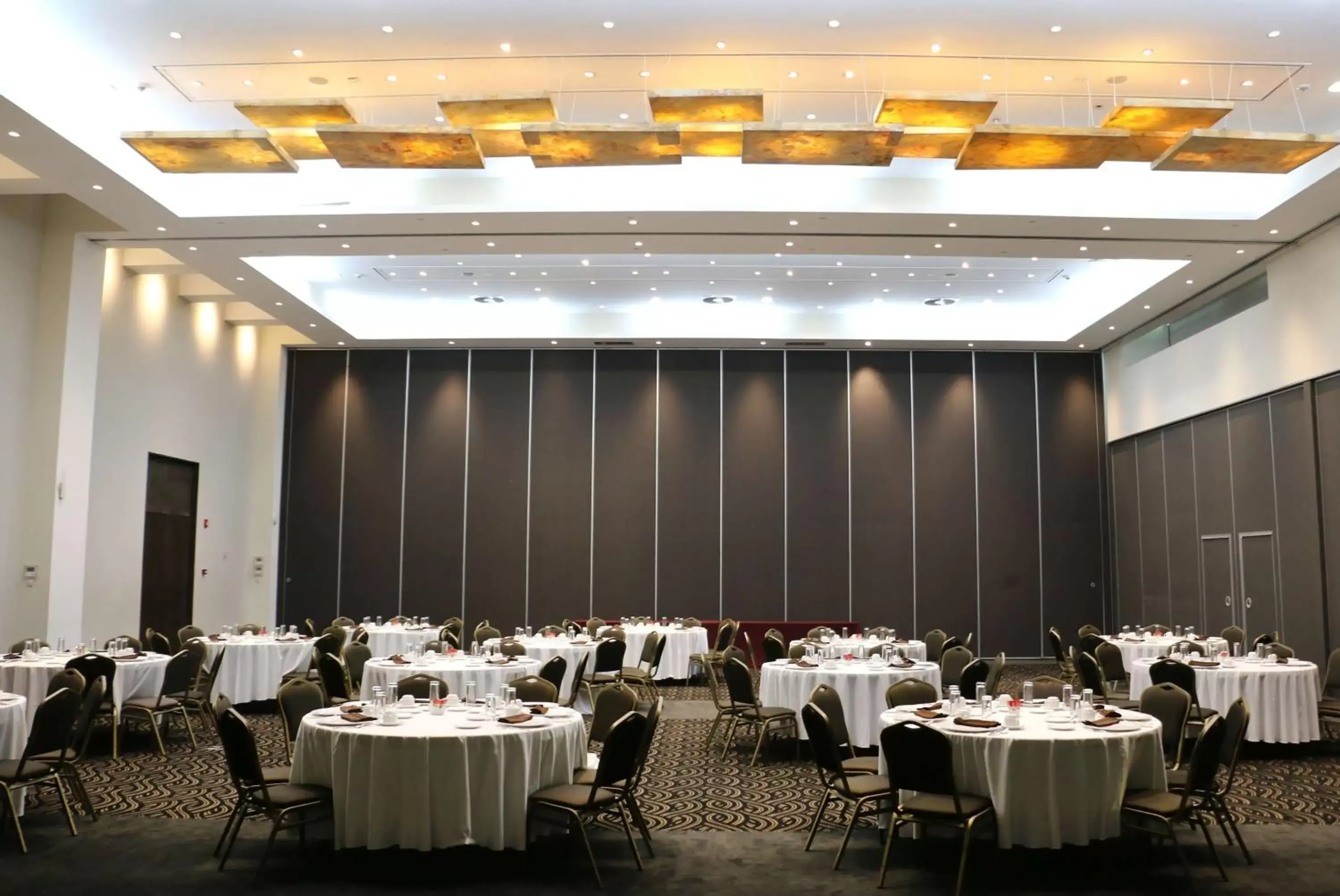 On site, Restaurant/Places to Eat in Radisson Poliforum Plaza Hotel Leon