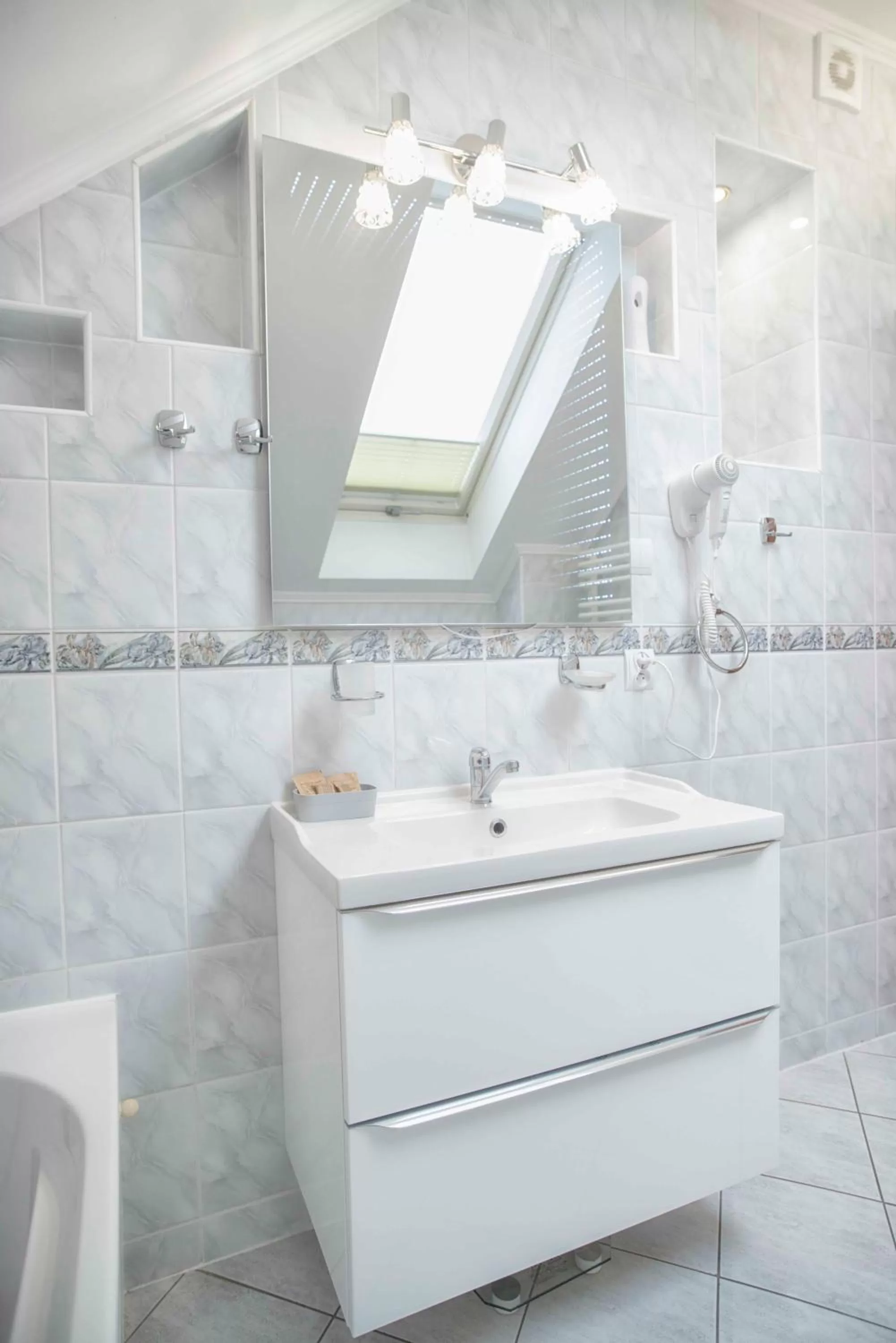 Bathroom in Rezydencja Elżbiecin