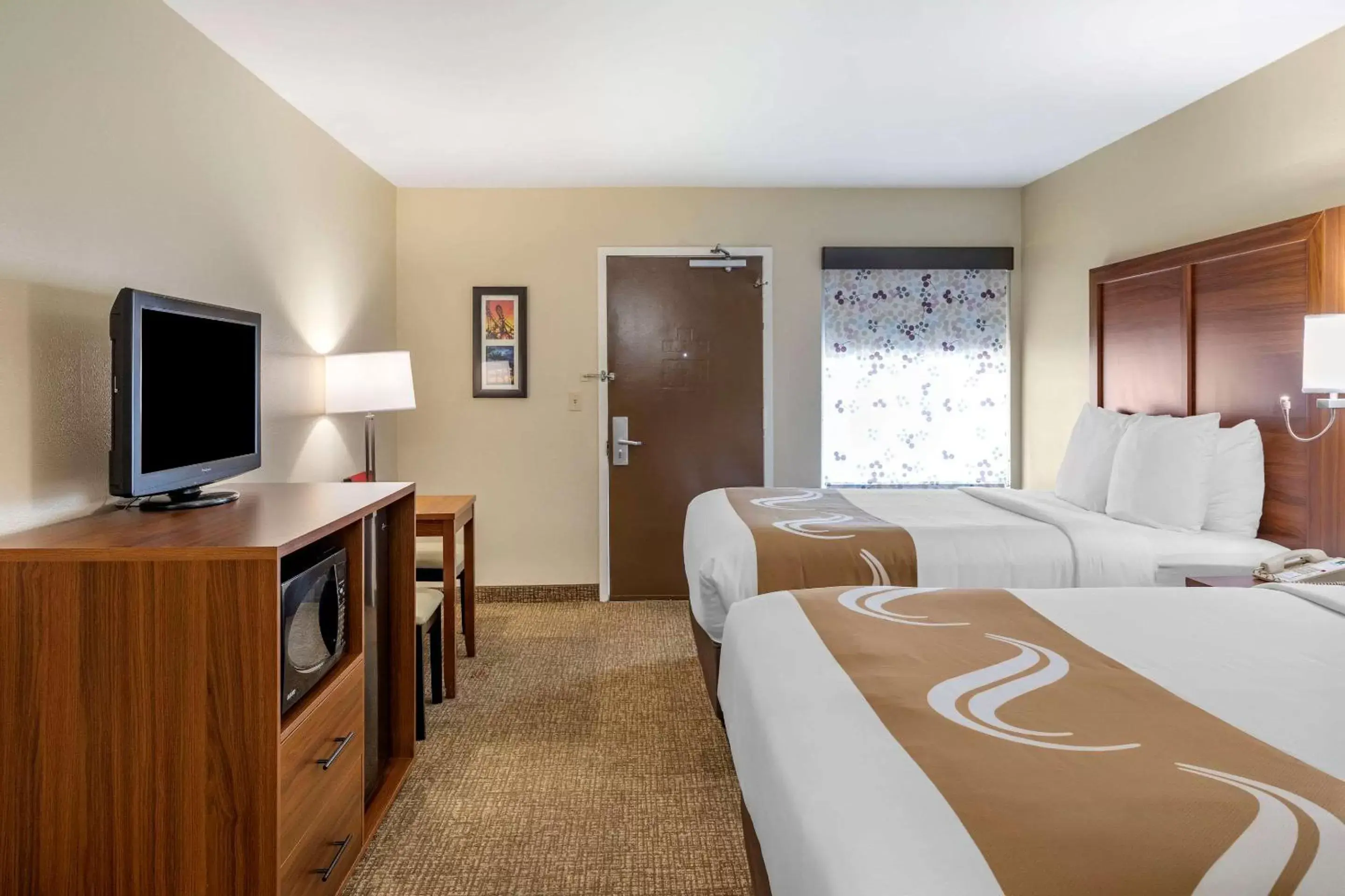 Bedroom, Bed in Quality Inn Placentia Anaheim Fullerton