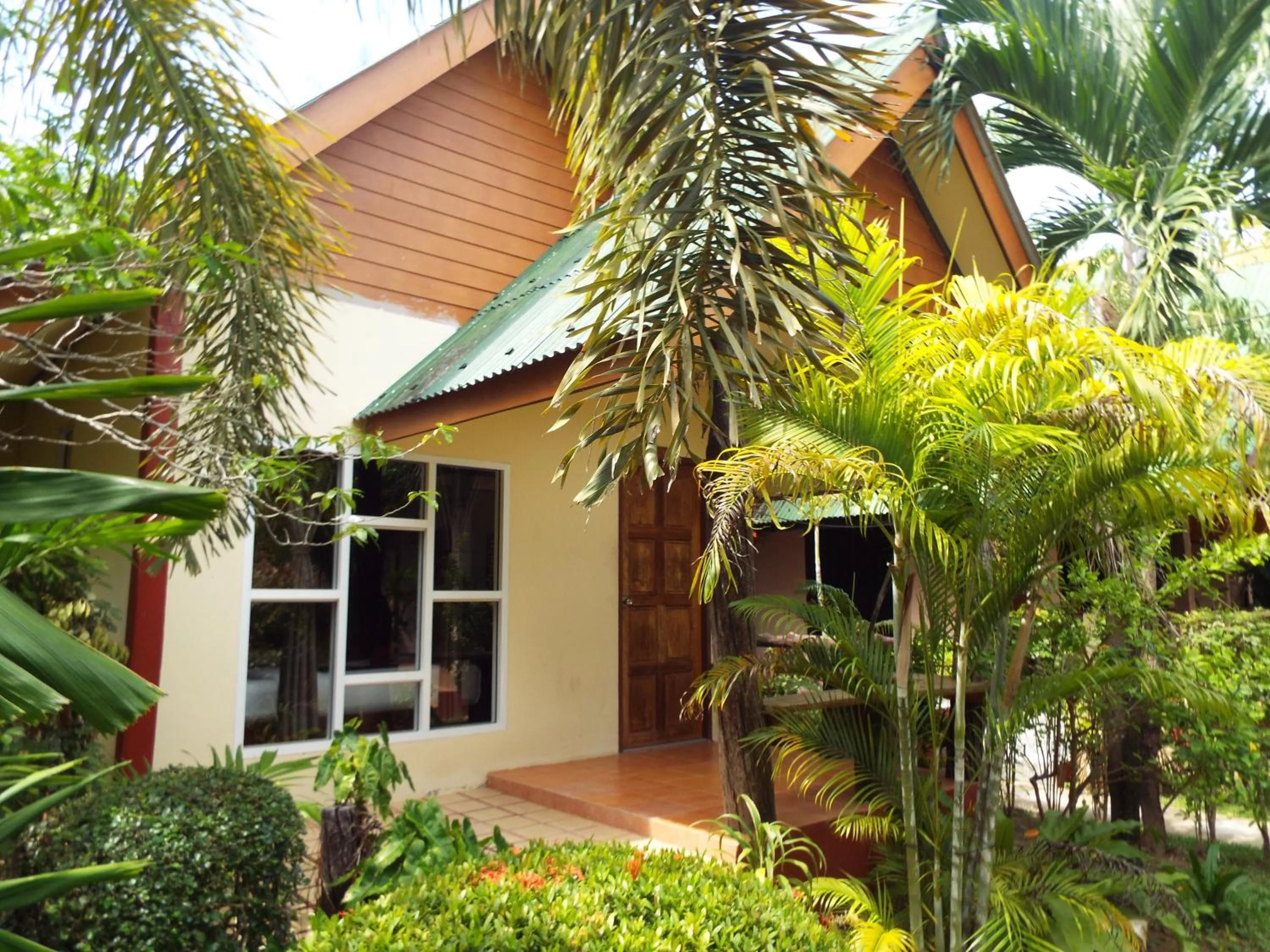 Balcony/Terrace in Lanta Riviera Beach Resort