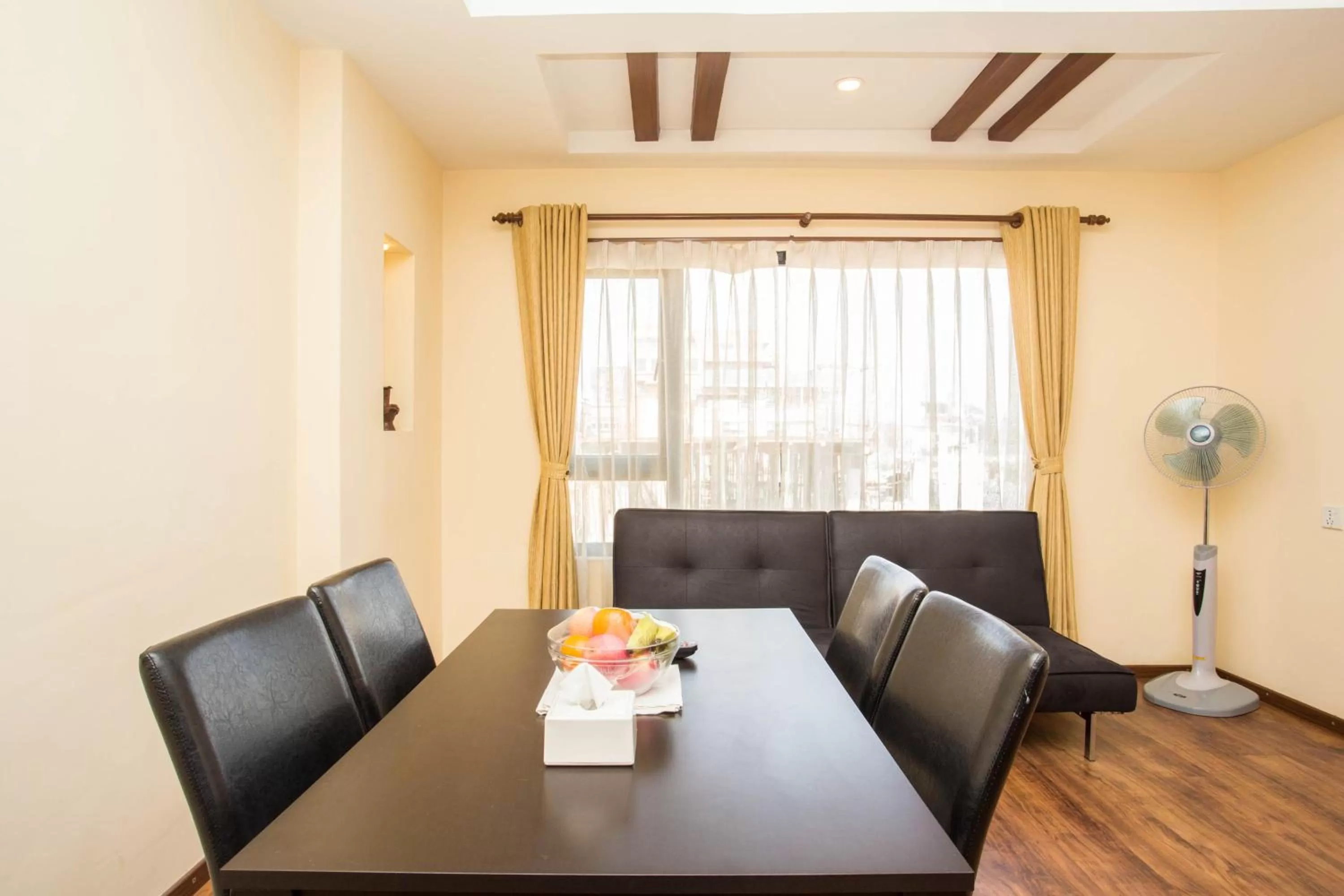 Living room in Hotel Jay Suites