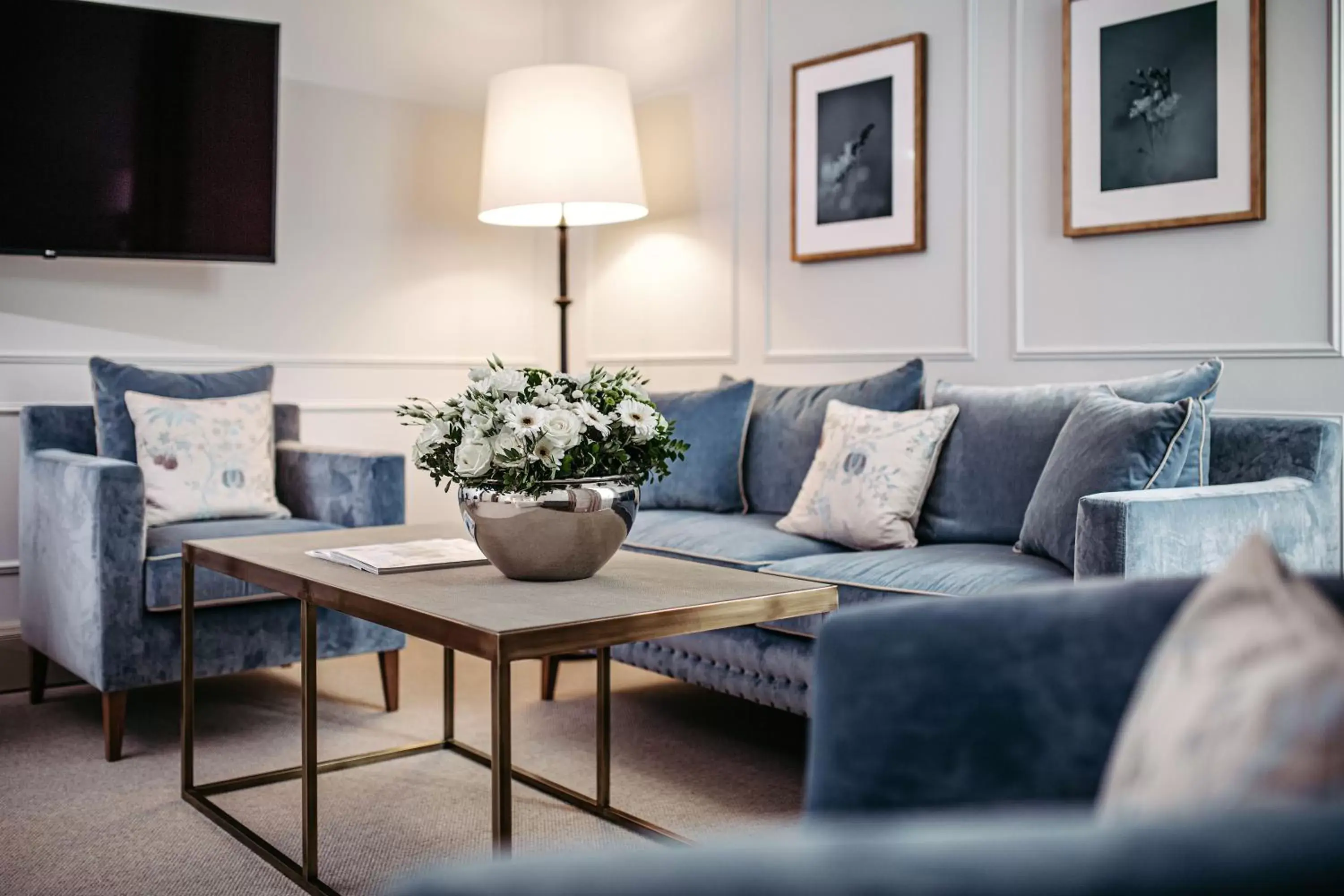 Photo of the whole room, Seating Area in Parkhotel Quellenhof Aachen