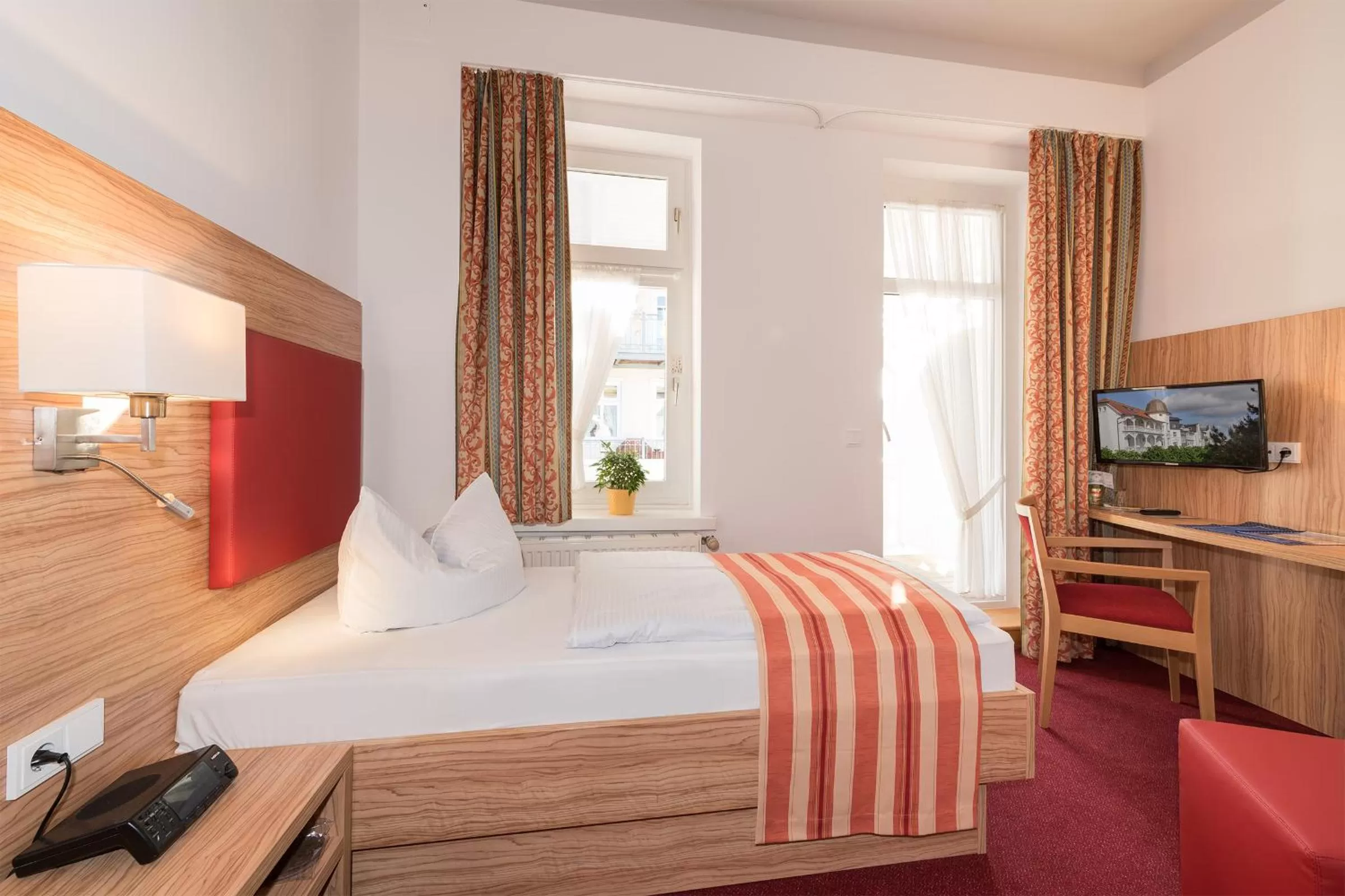 Day, Bed in Strandhotel zur Promenade