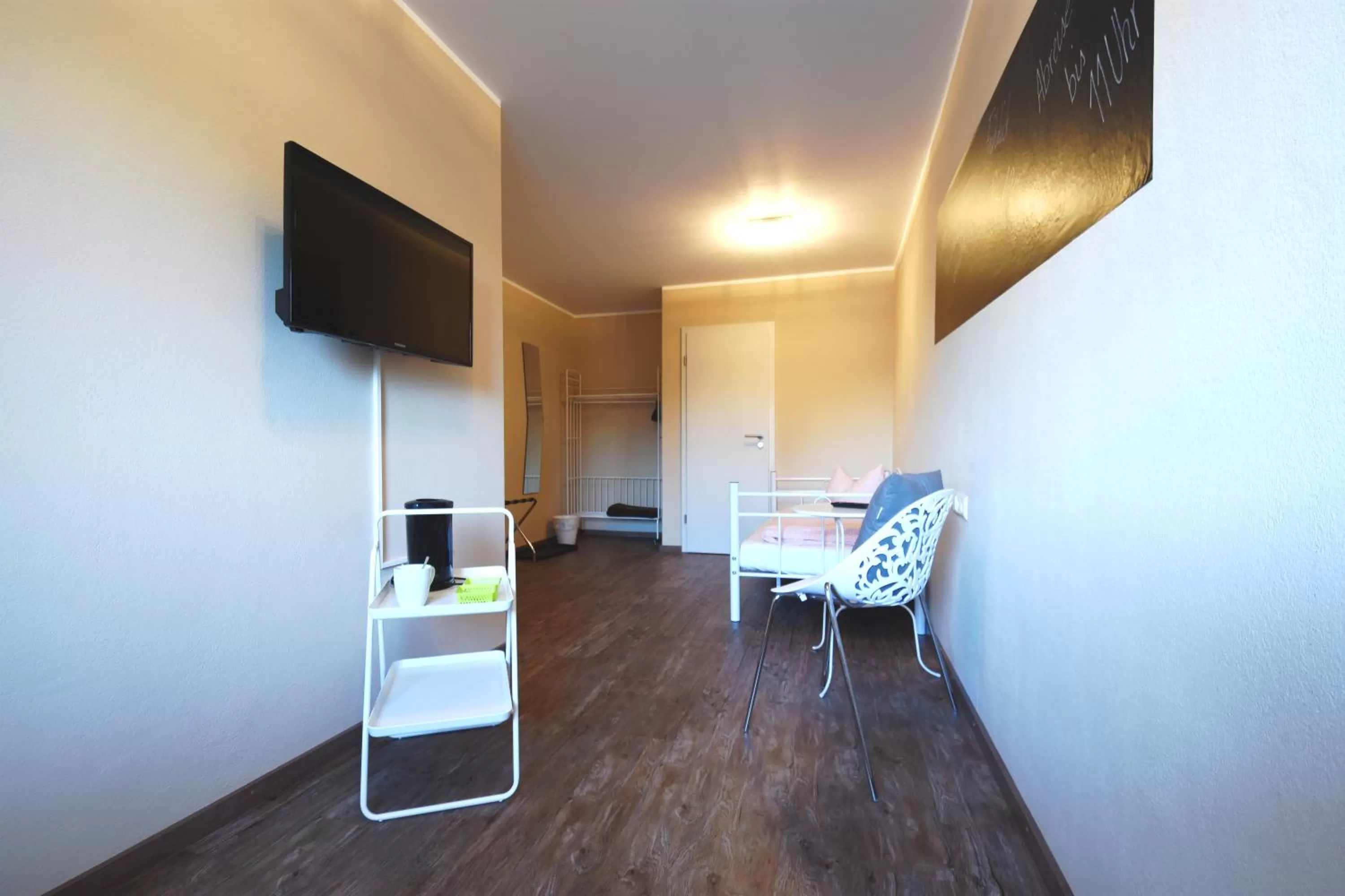 Photo of the whole room in Motel Füssen im Allgäu