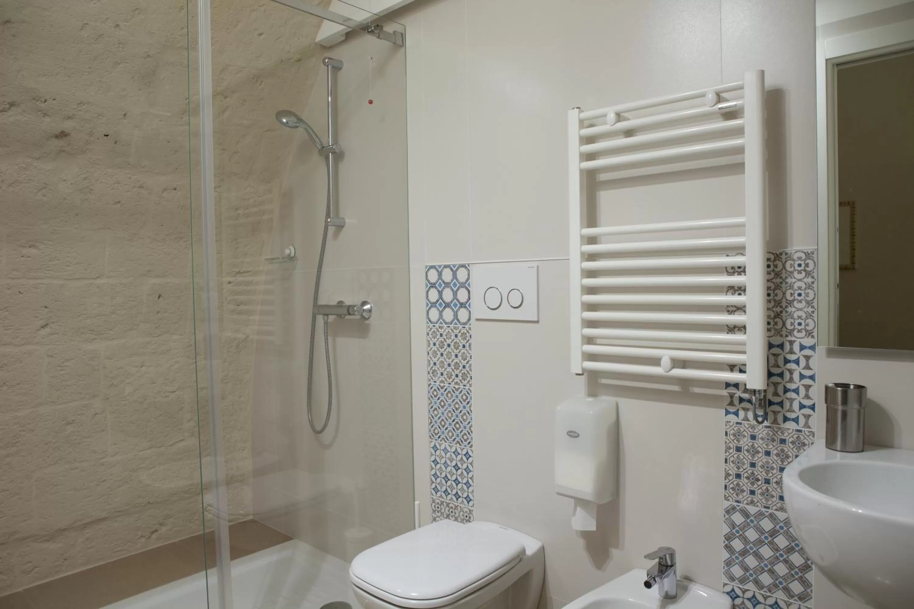 Shower in Tenuta Danesi - Camere - Appartamenti - Bubble Room