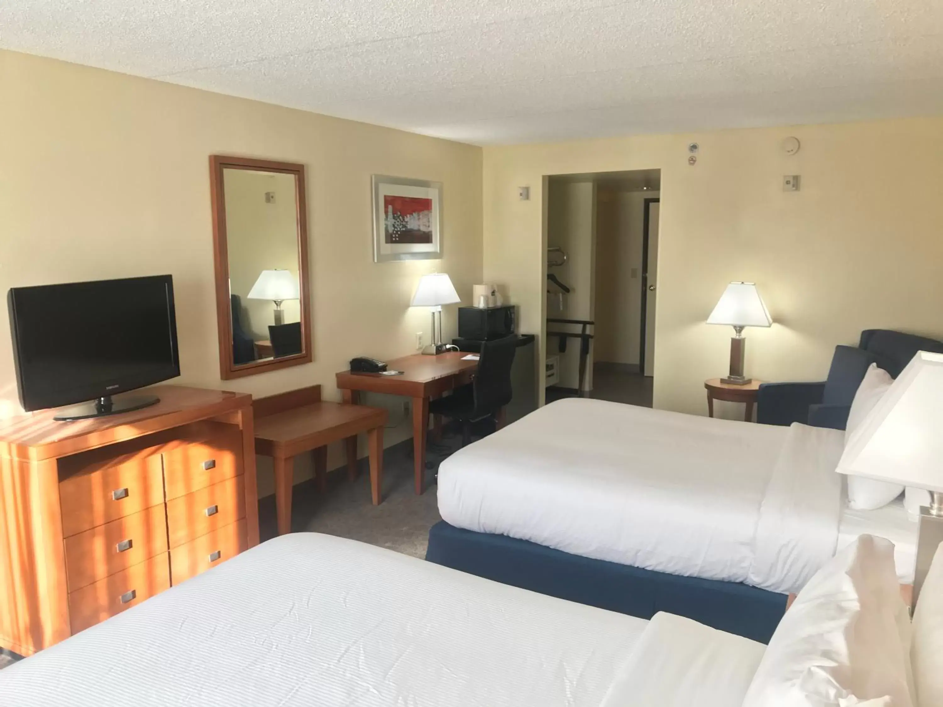 Bedroom, Bed in Wingate by Wyndham - Universal Studios and Convention Center
