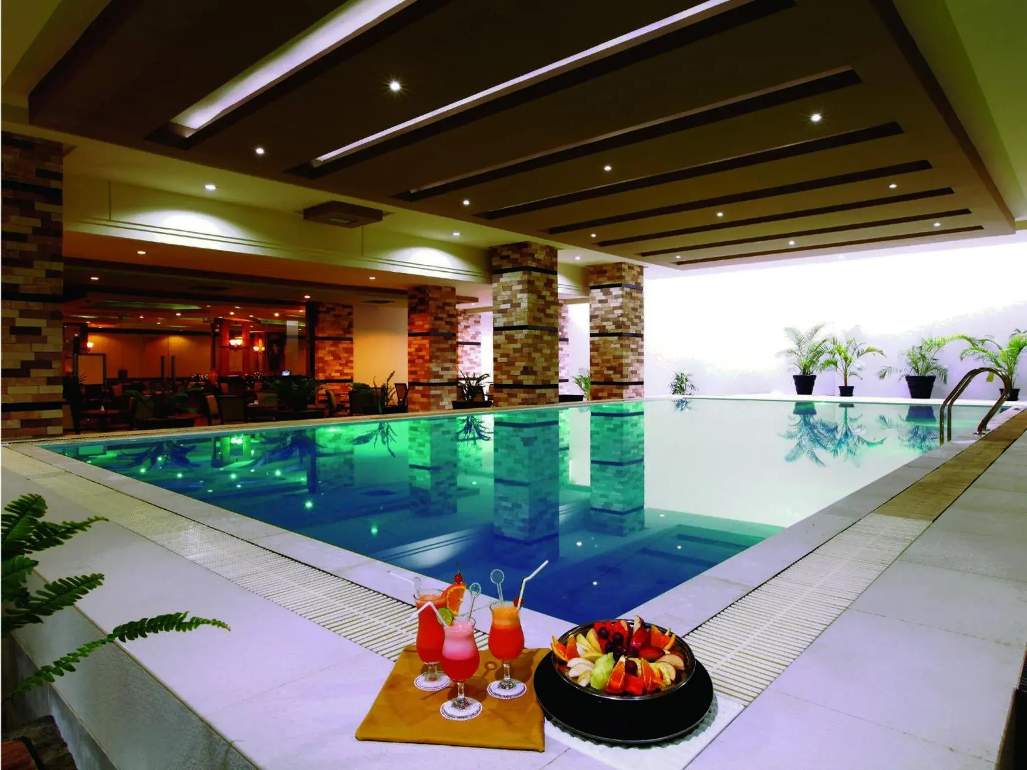 Swimming Pool in Orchardz Jayakarta Hotel