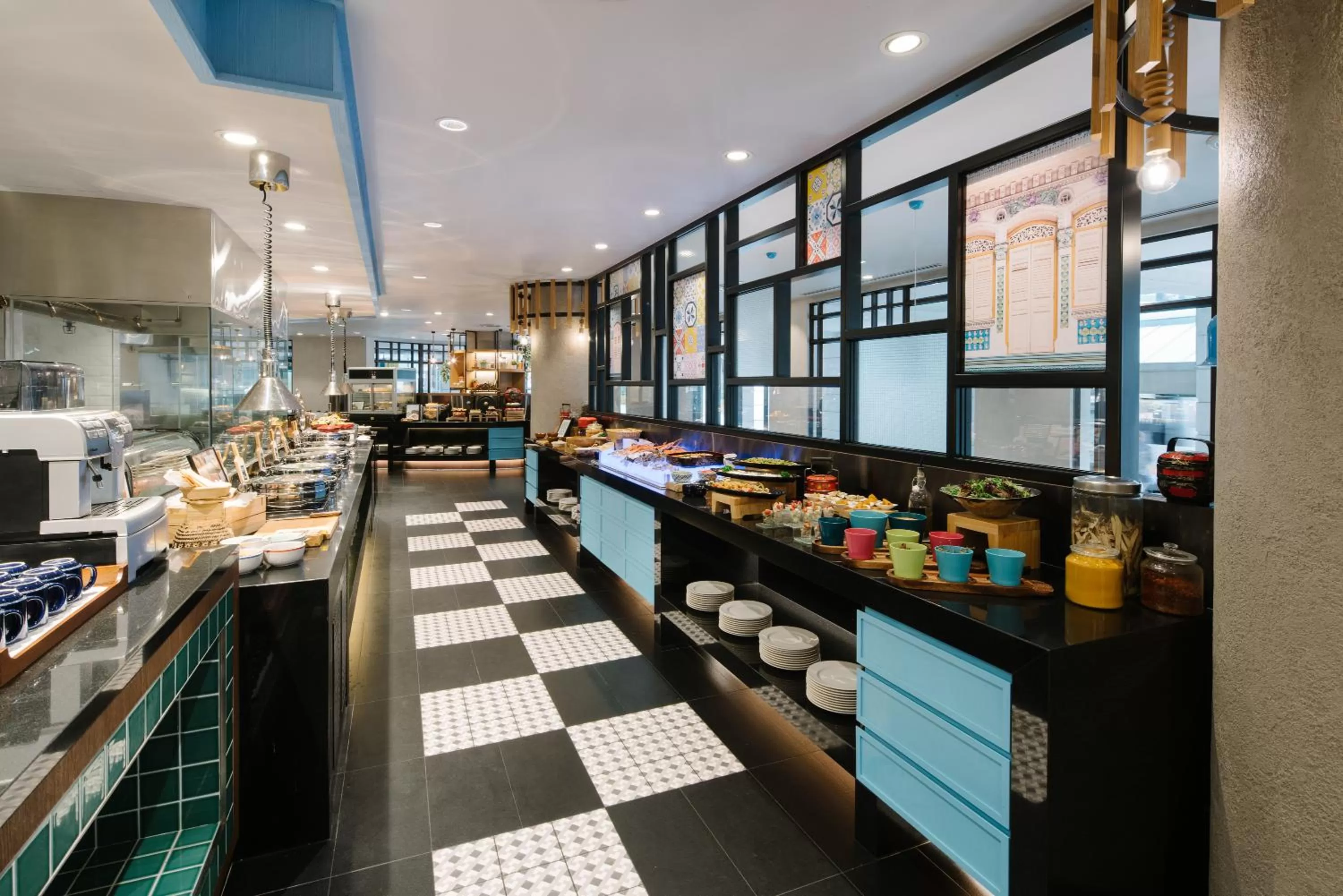 Restaurant/places to eat in Rendezvous Hotel Singapore by Far East Hospitality