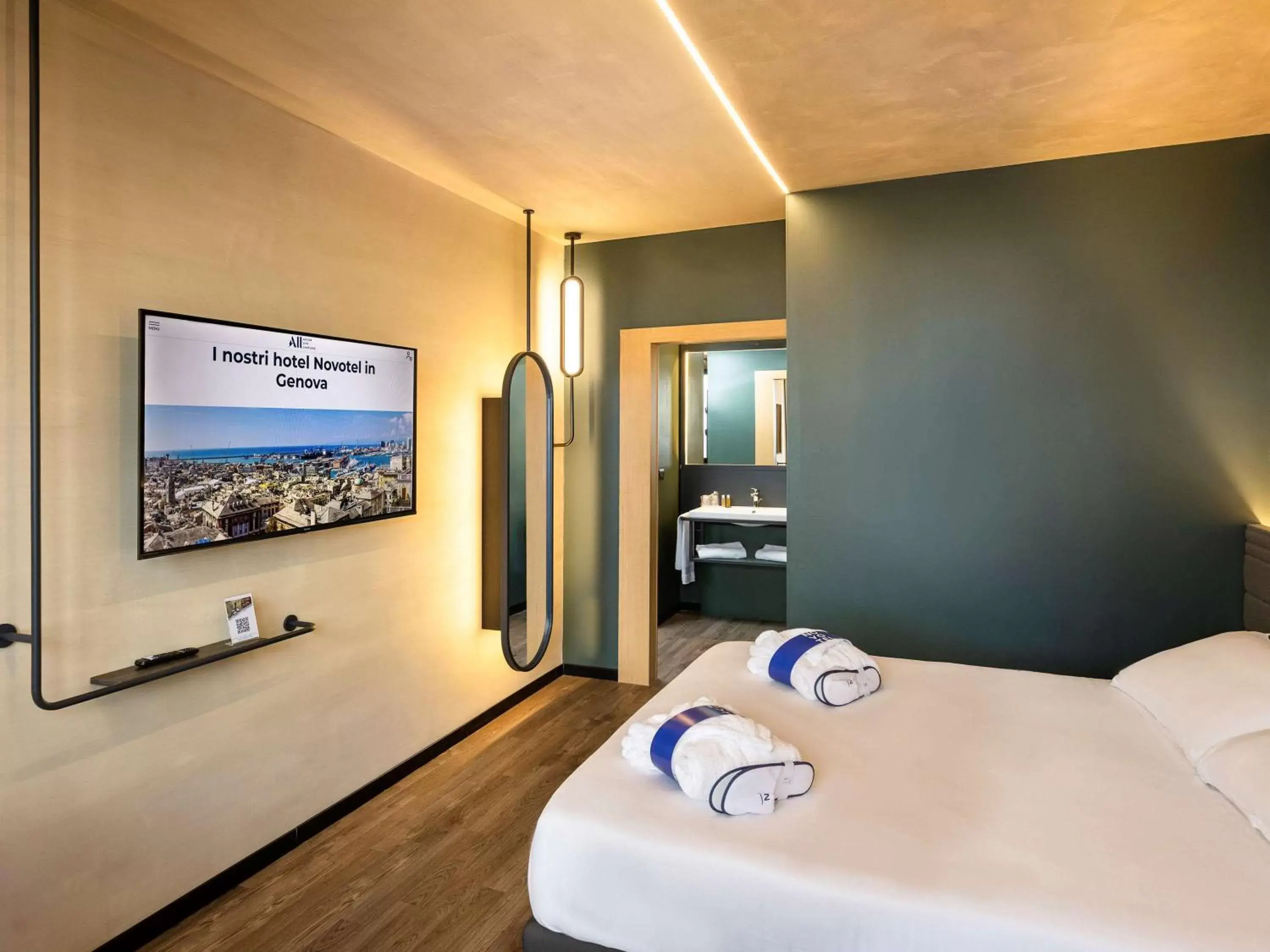 Bedroom, Bed in Hotel Novotel Genova City